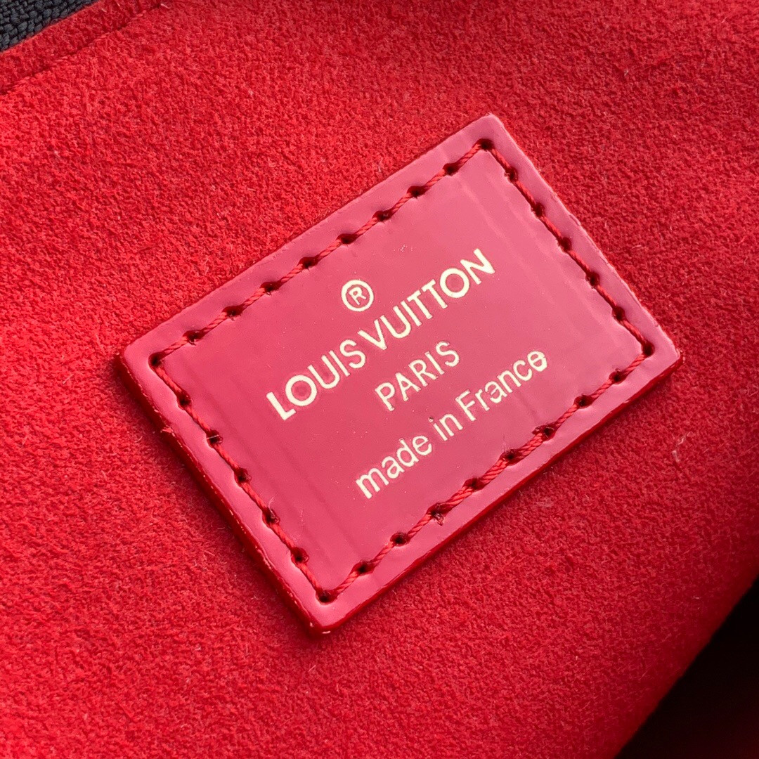 LV COUSSIN PM PATENT LEATHER M57793