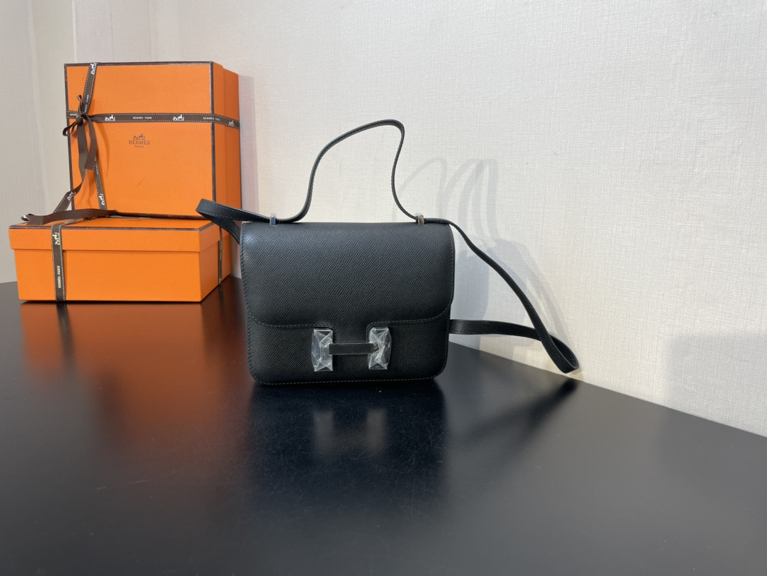 H**mes constance 24 black epsom 9.4"x5.9"x3"