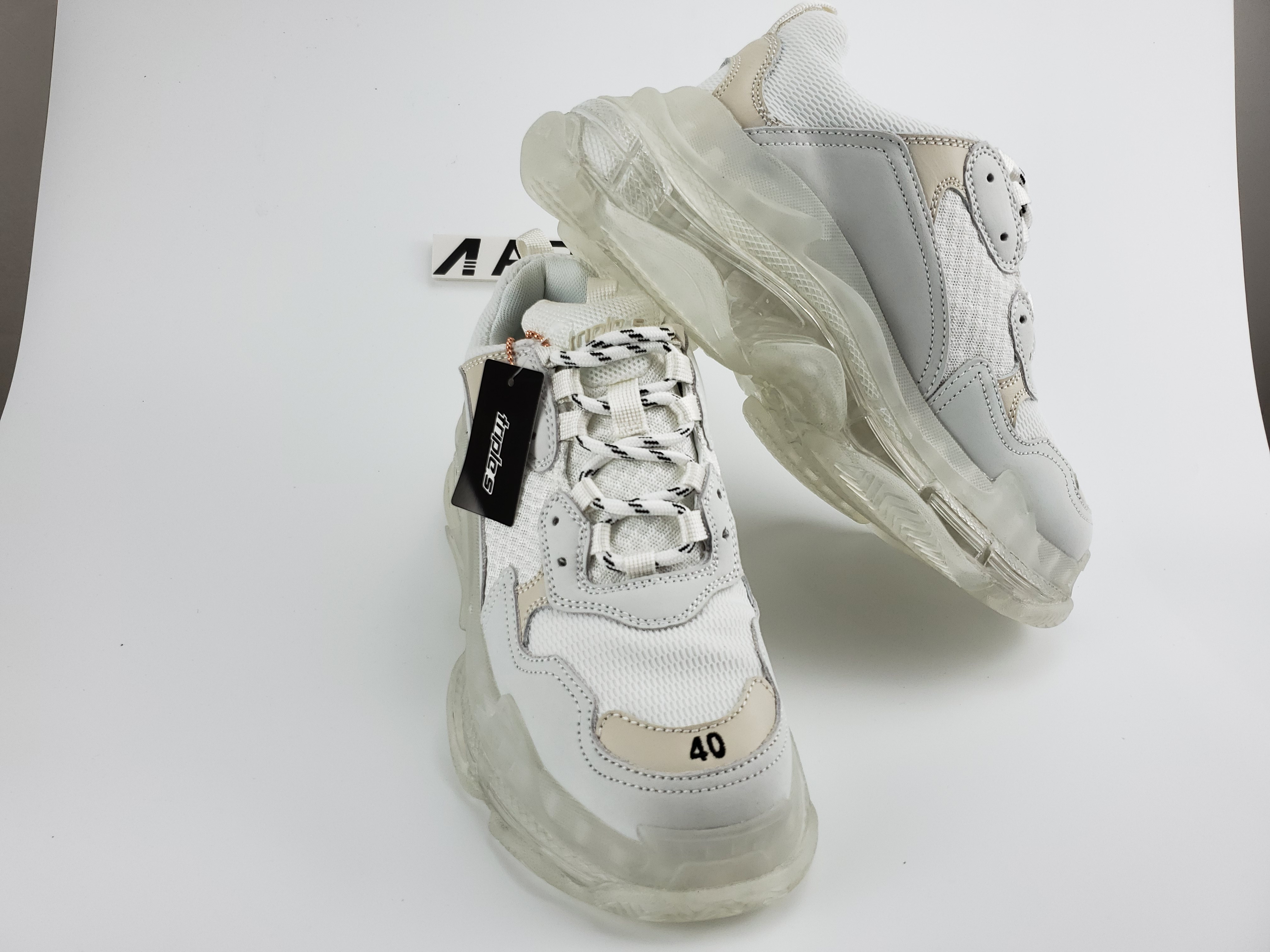 Balenciga Triple S Clear Sole White