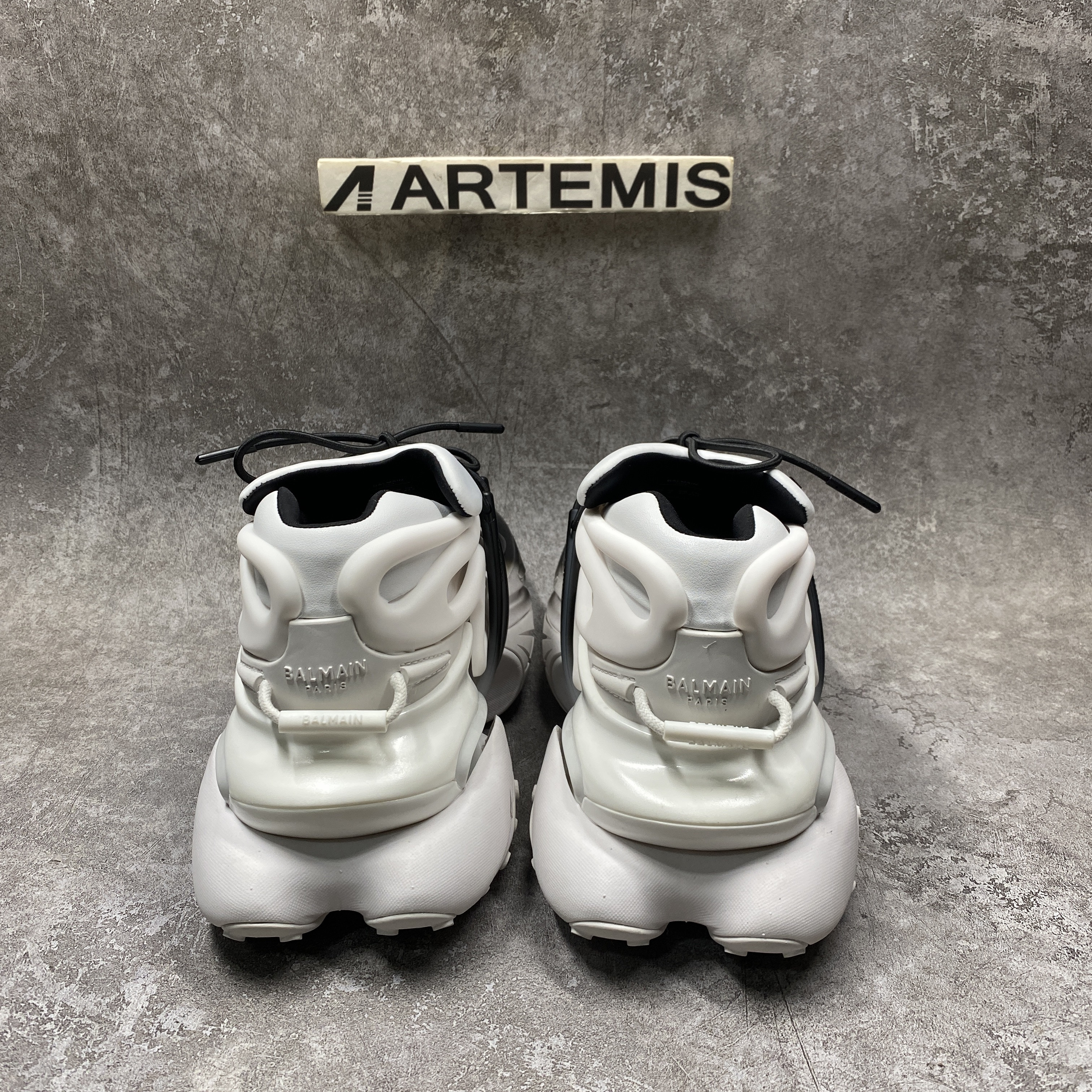 Balmain Unicorn Low White Black Gradient