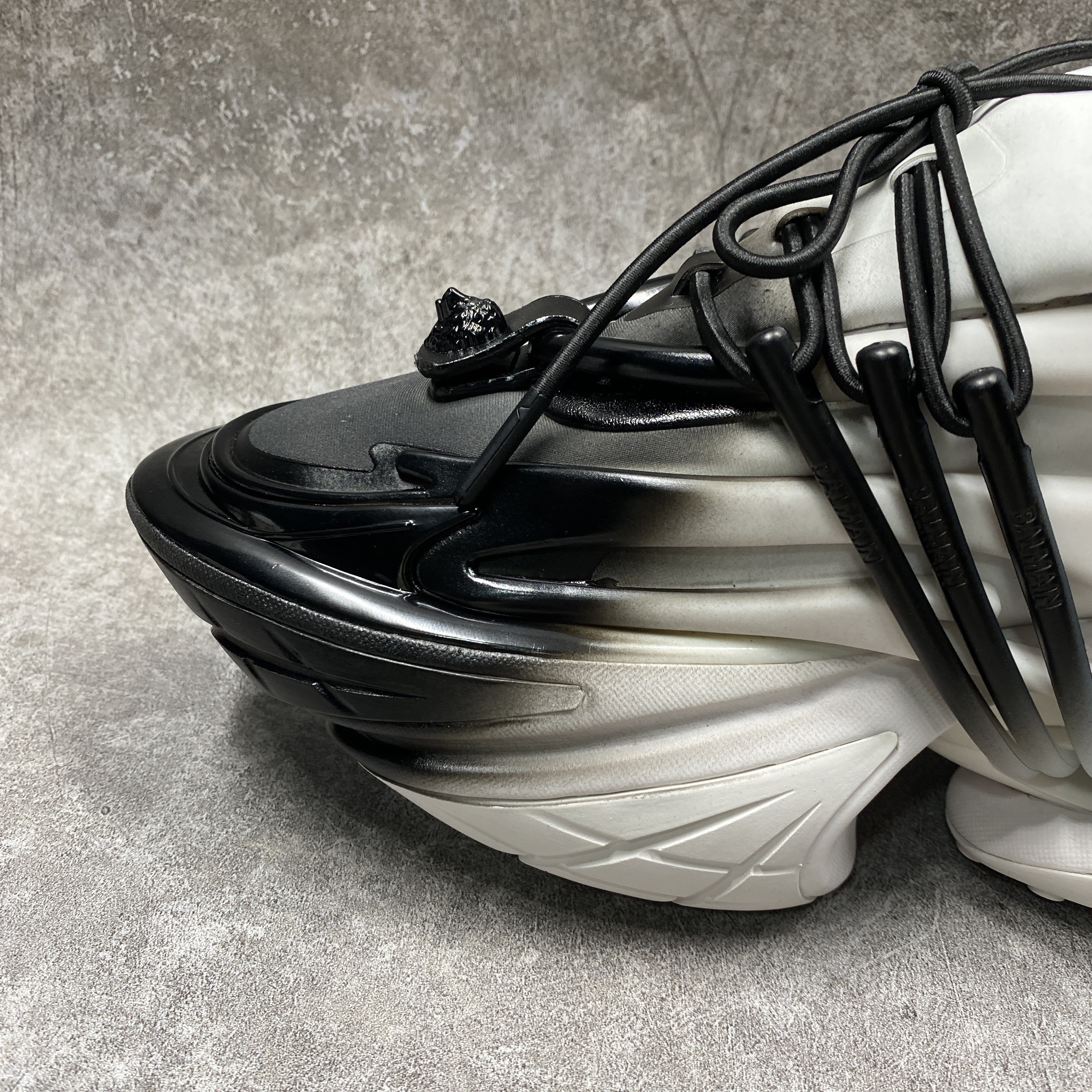 Balmain Unicorn Low White Black Gradient