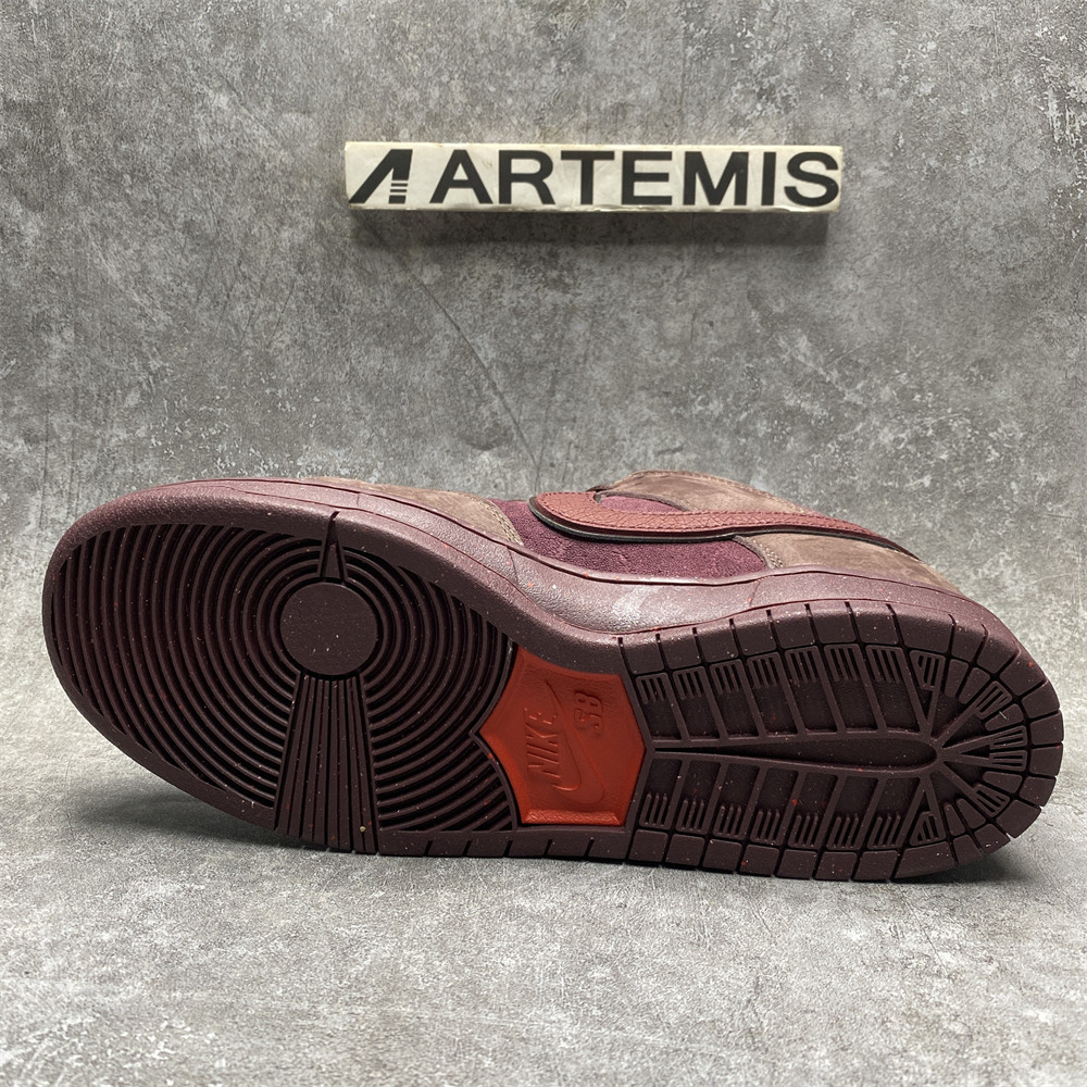 NIKE DUNK LOW PREMIUM SB 