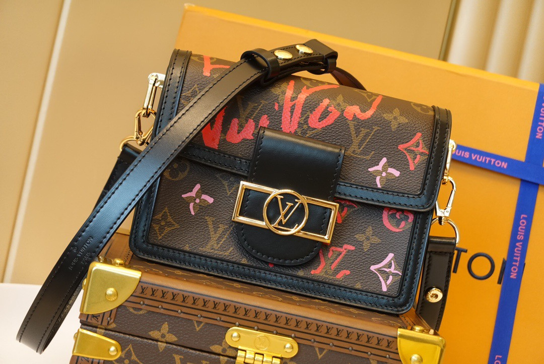 LV MINI DAUPHINE M45889