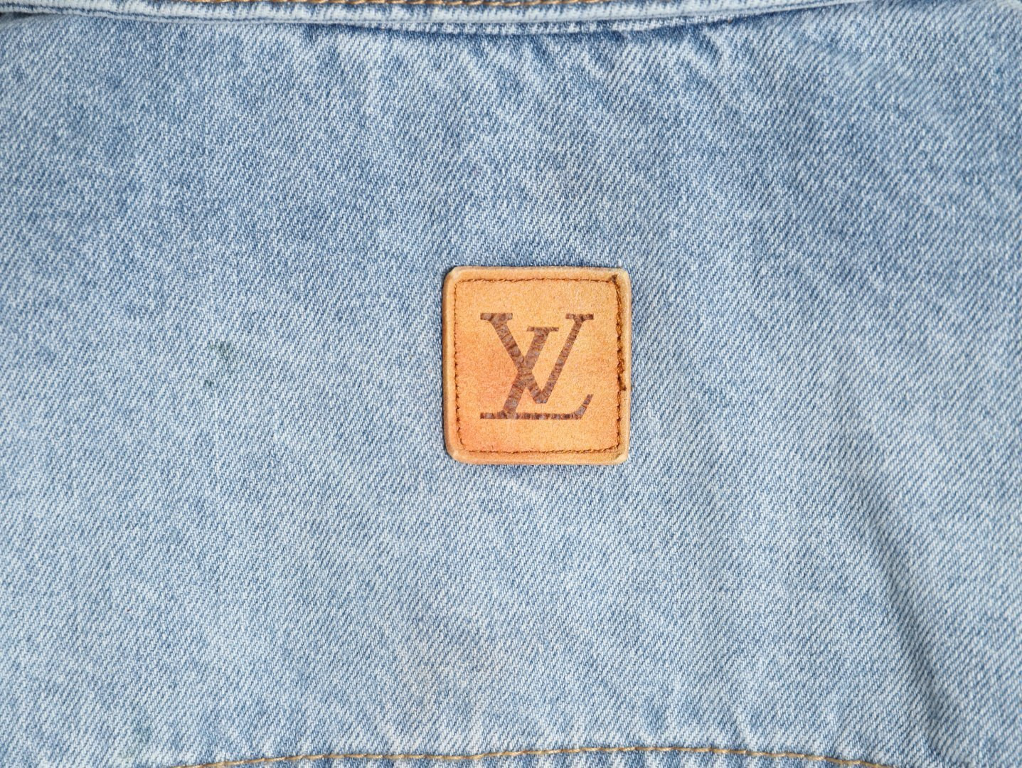 l0*is V*t0n 25ss denim coats