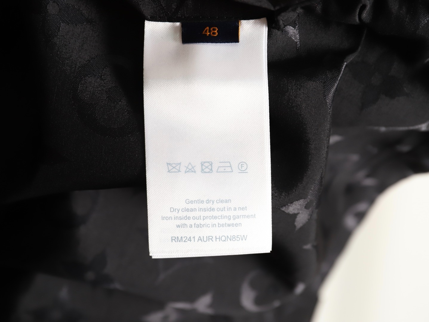 l0*is V*t0n 25fw coats