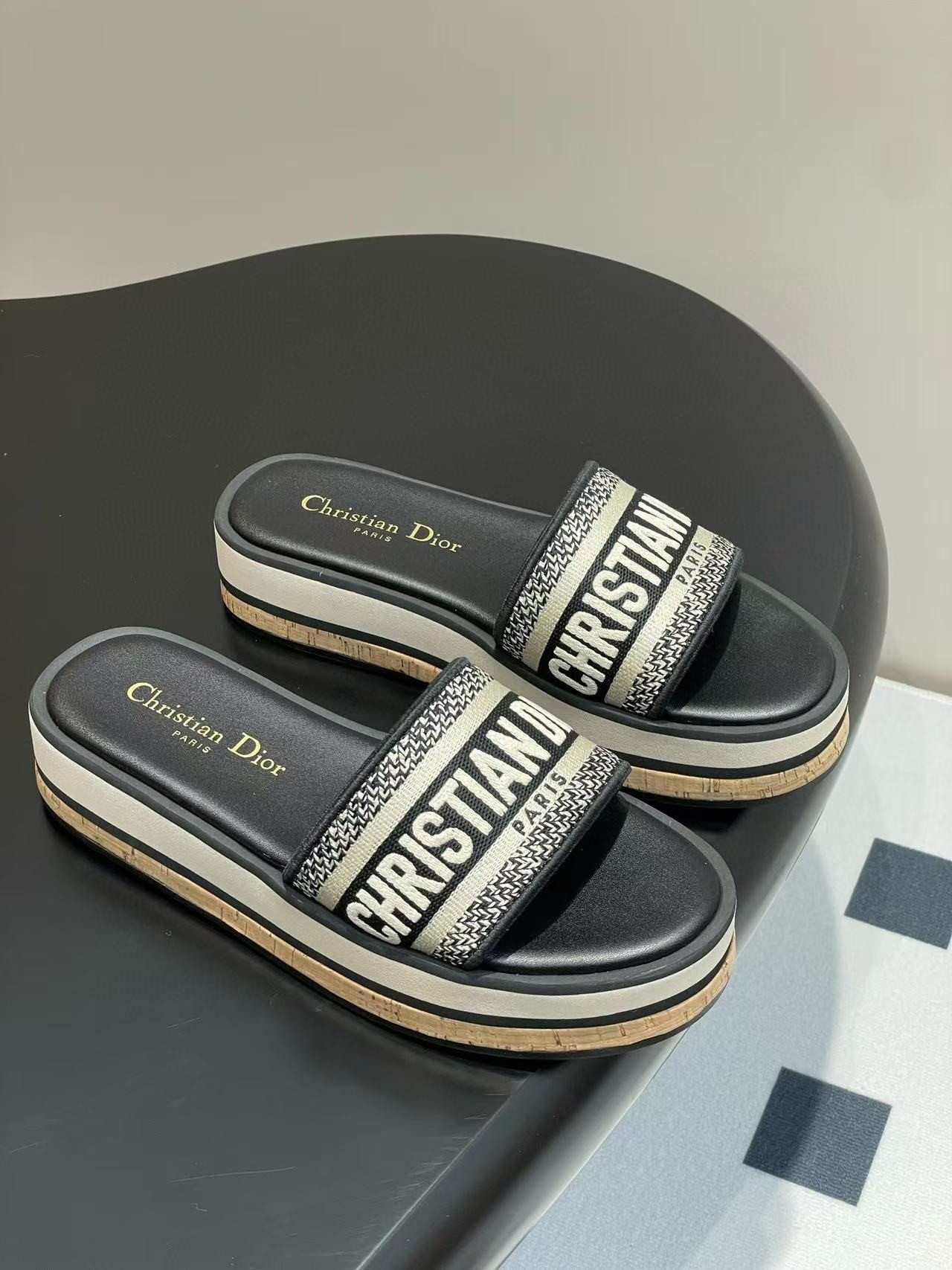 ua D*oriviera dway platform slide