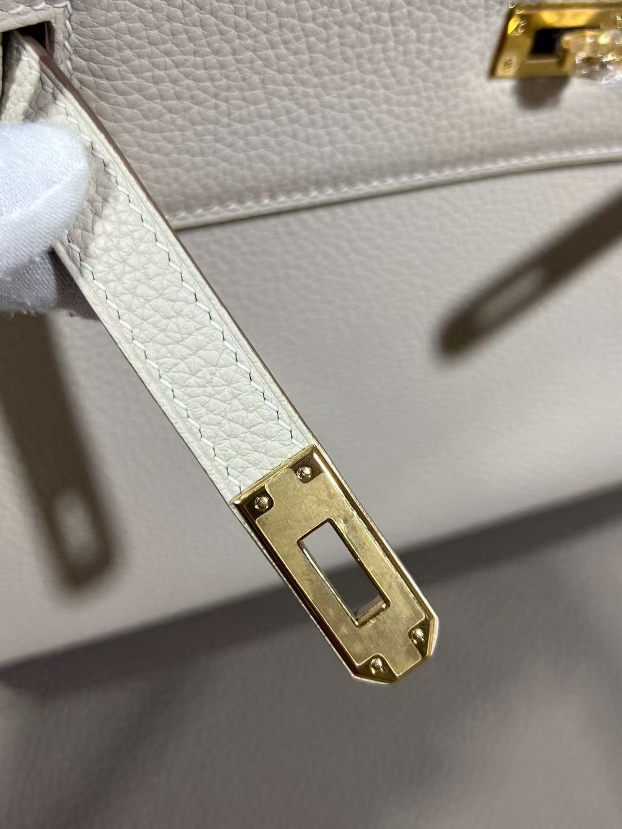 HERMÈS Kelly gold-tone Hardware 25 28