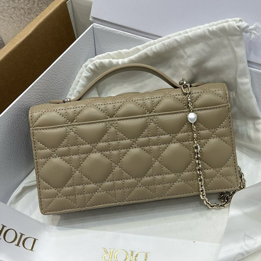 miss D*or mini handbag 21 x 11.5 x 4.5 cm