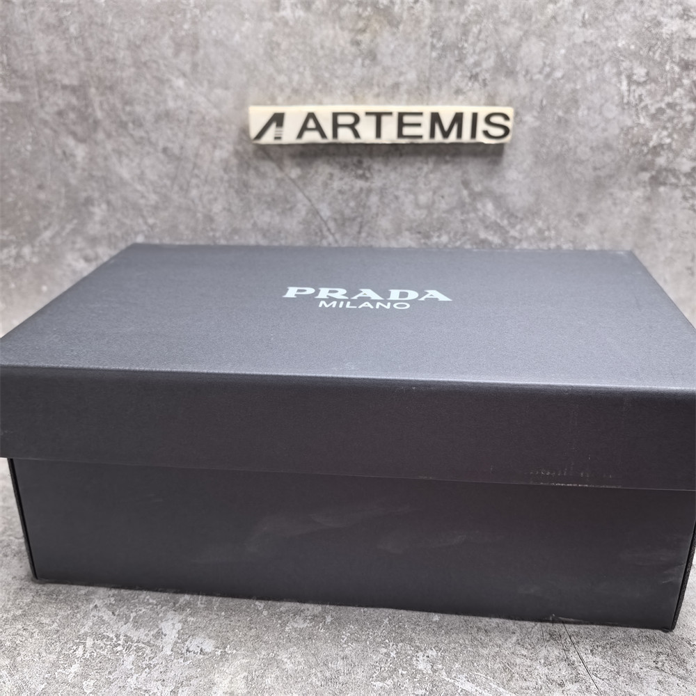 ua Pra*a downtown low top sneakers