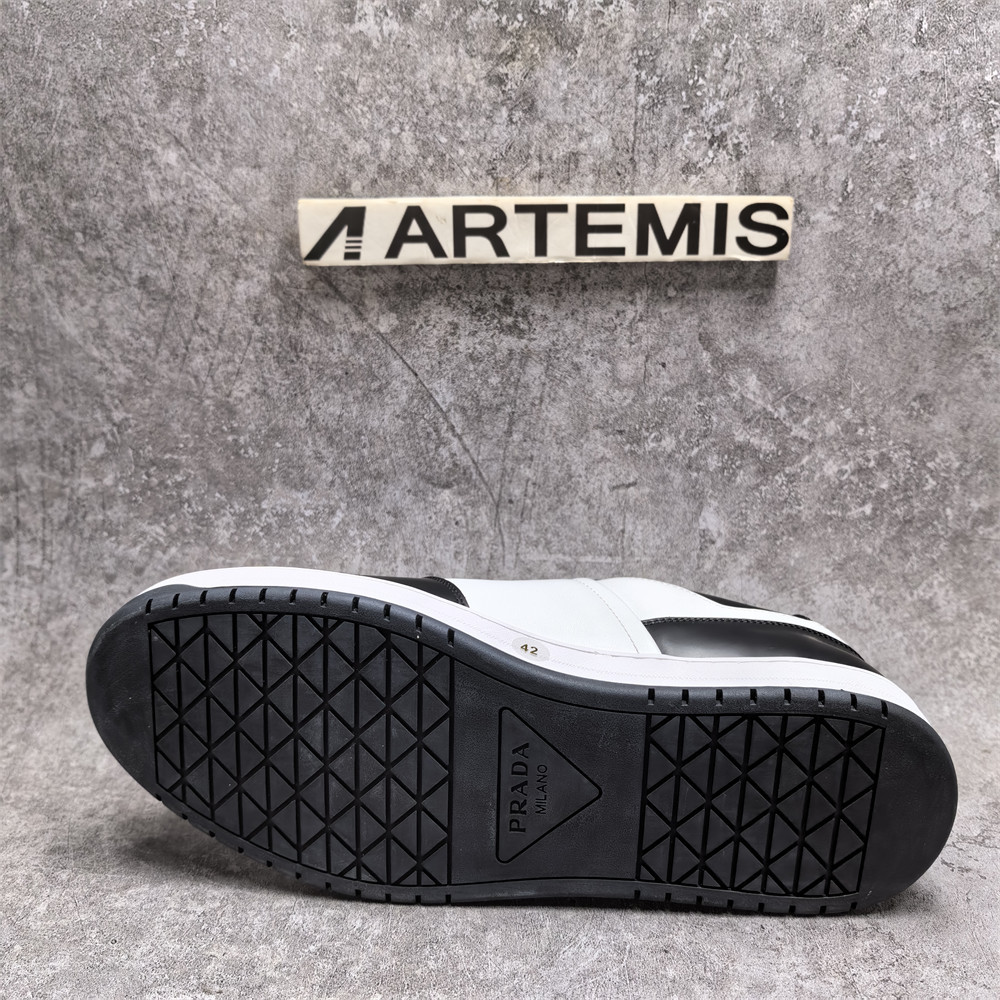 ua Pra*a downtown low top sneakers