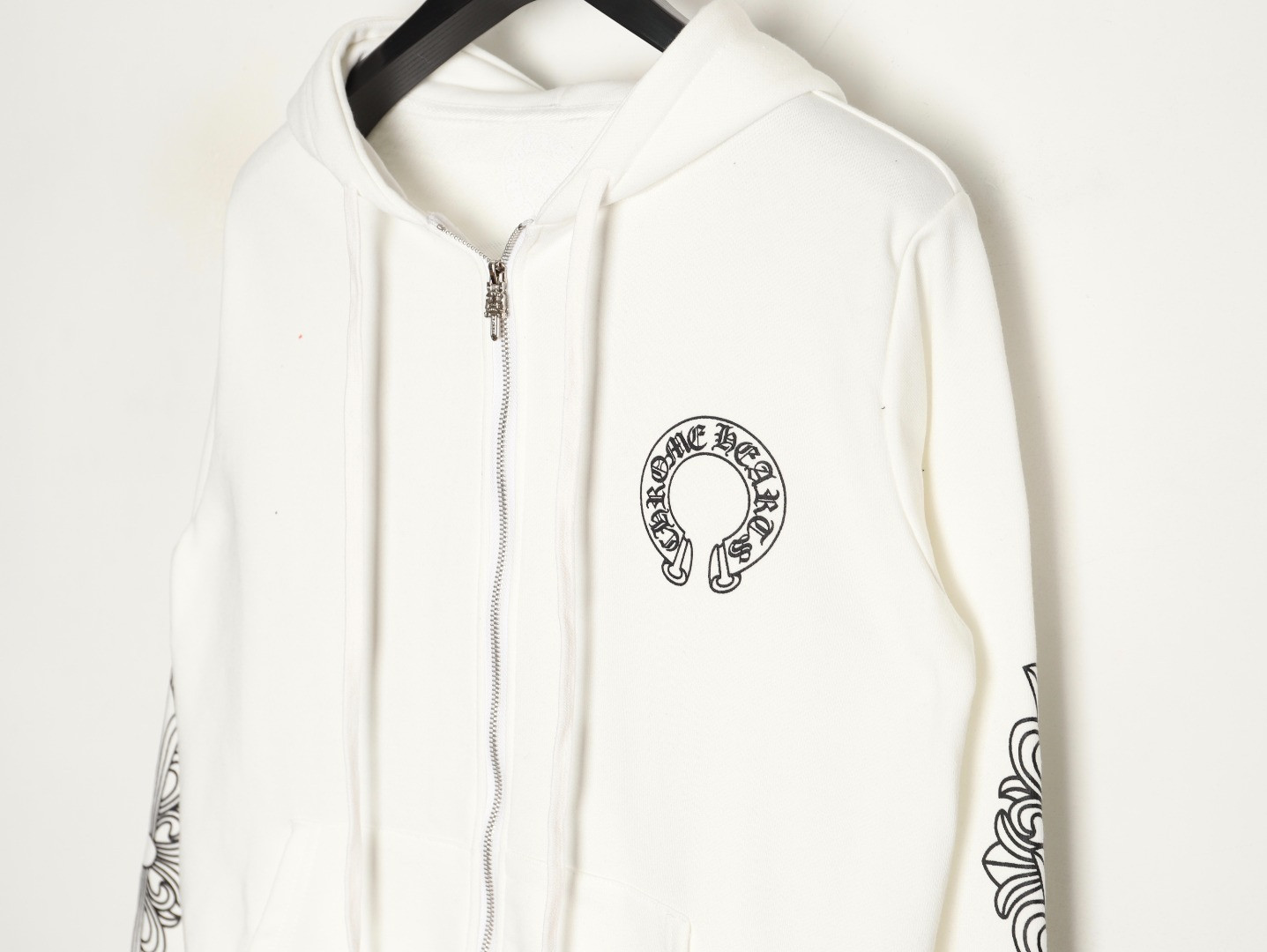 Ch**me He**ts 25fw coats