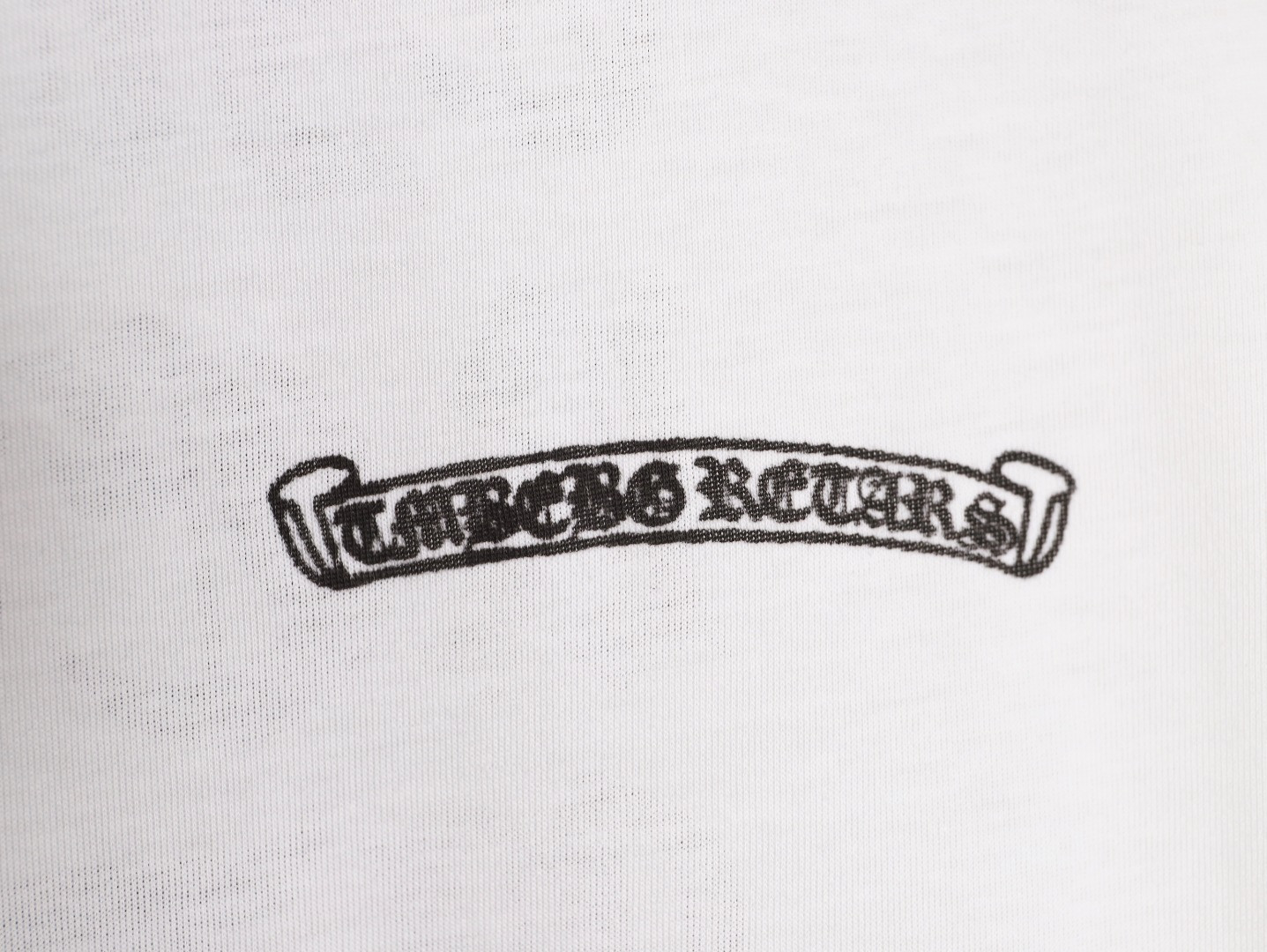 Ch**me He**ts long-sleeved t-shirt