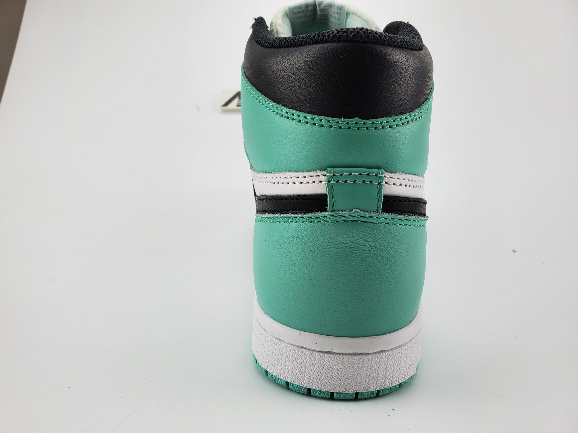 Jordan 1 Retro High Igloo