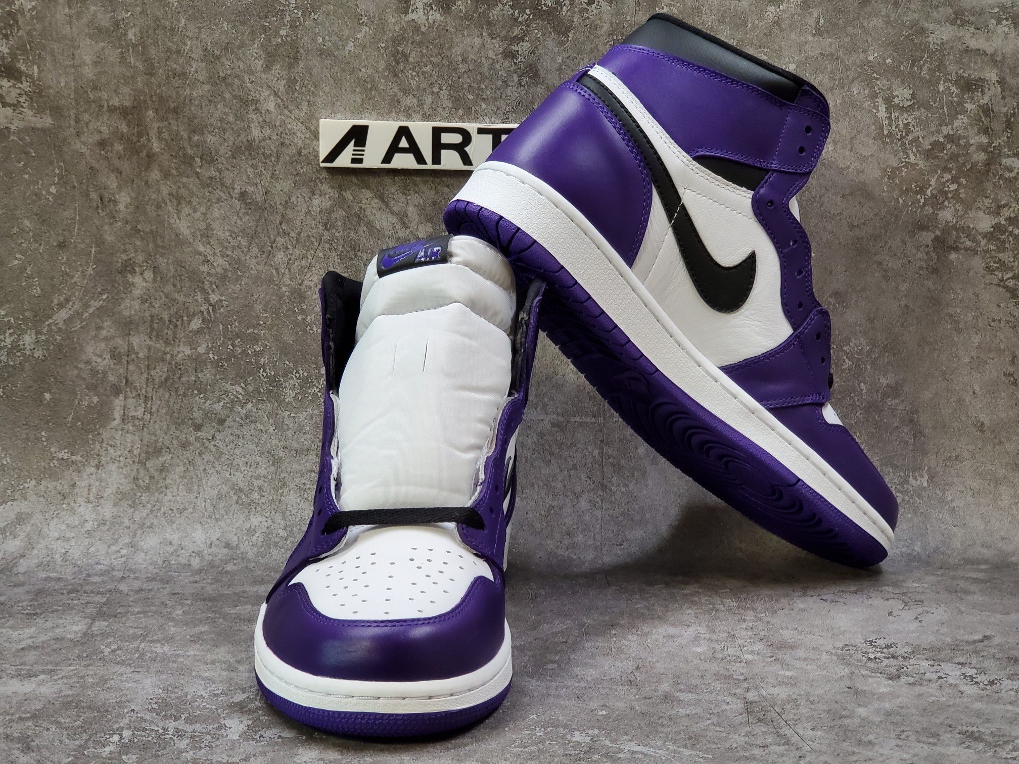 Air Jordan 1 Retro High Court Purple White