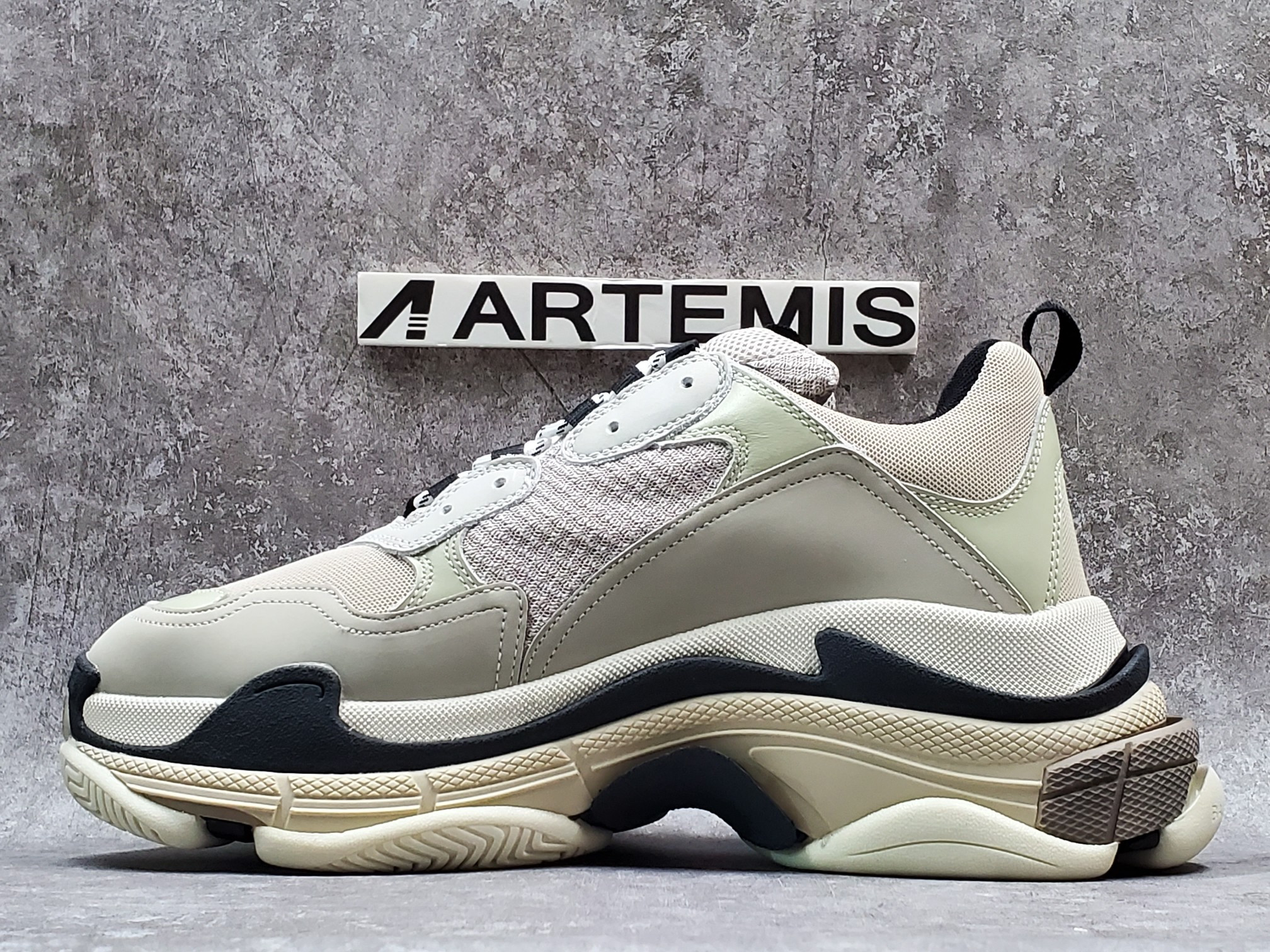 Balenciga Triple S Trainer