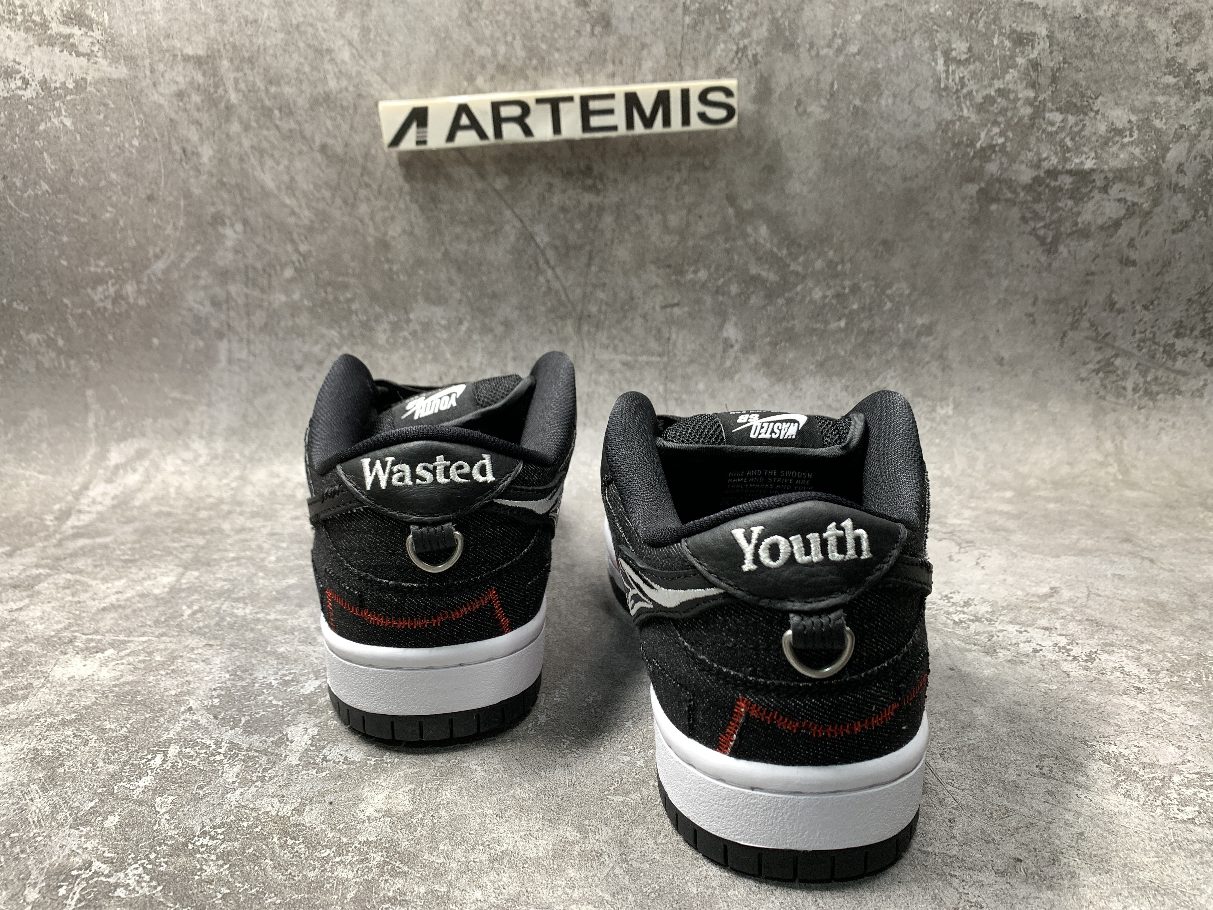 Nike SB Dunk Low Wasted Youth