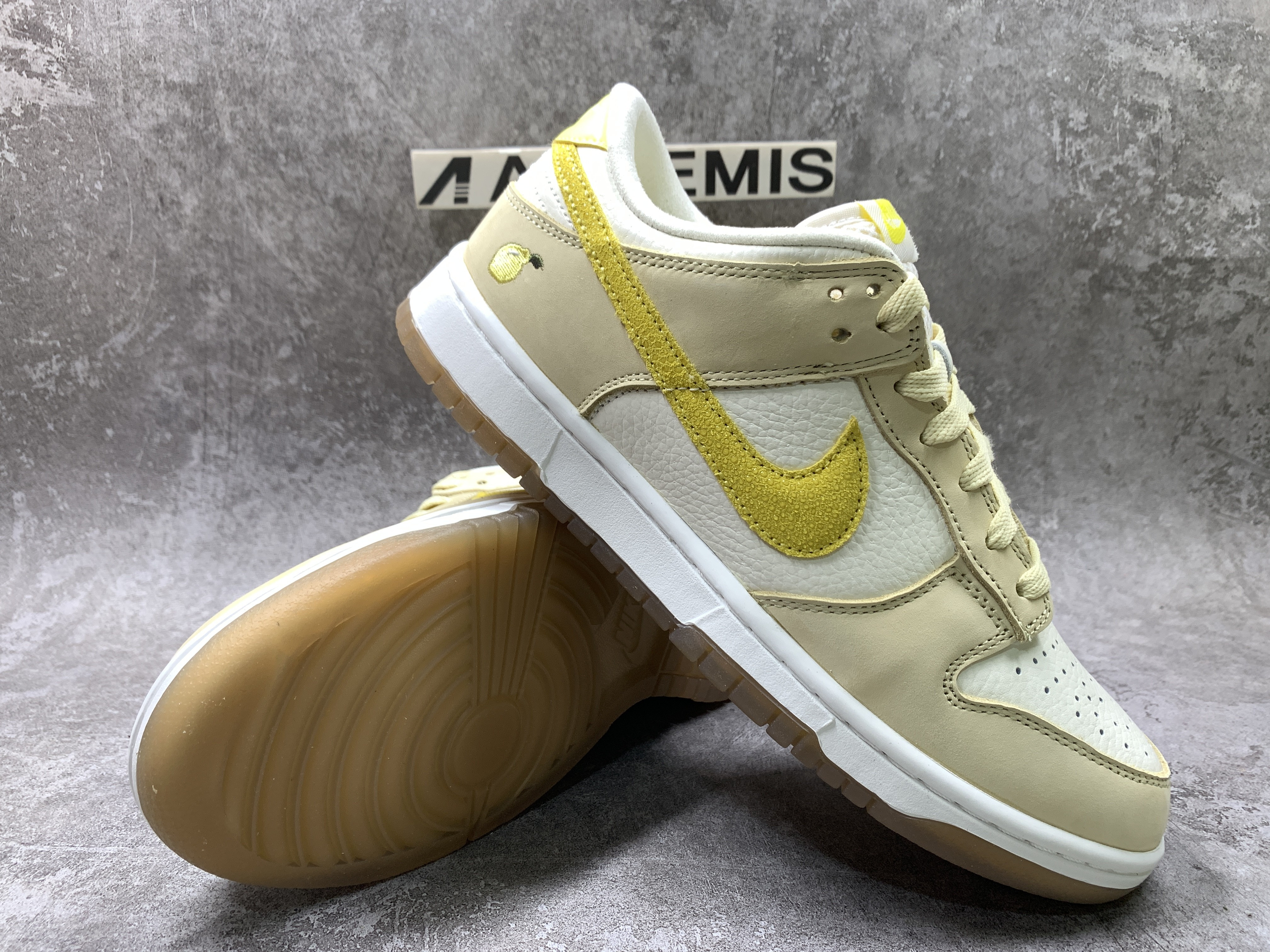 Nike Dunk Low Lemon Drop