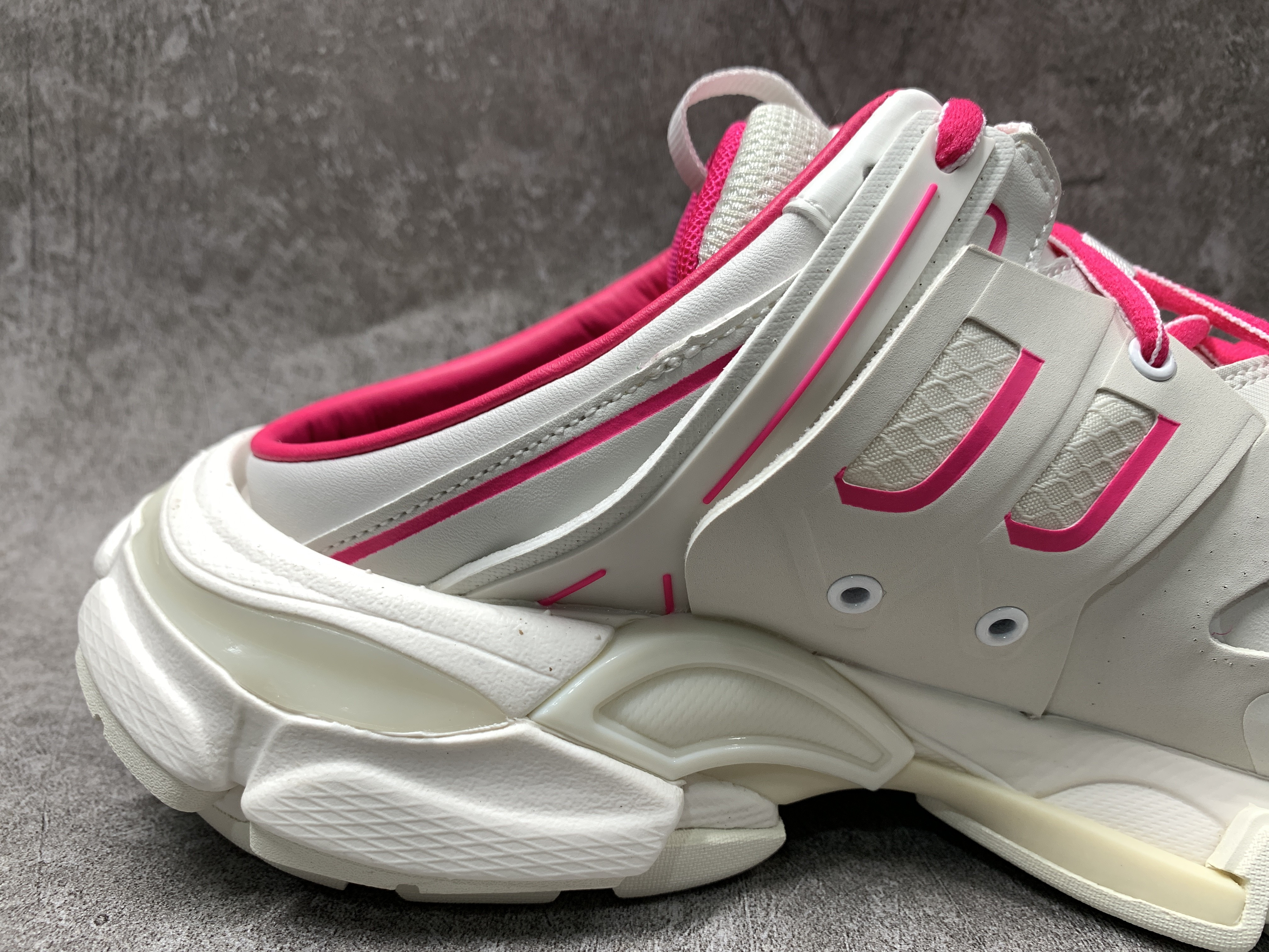 Balenciga Track Mule White Pink