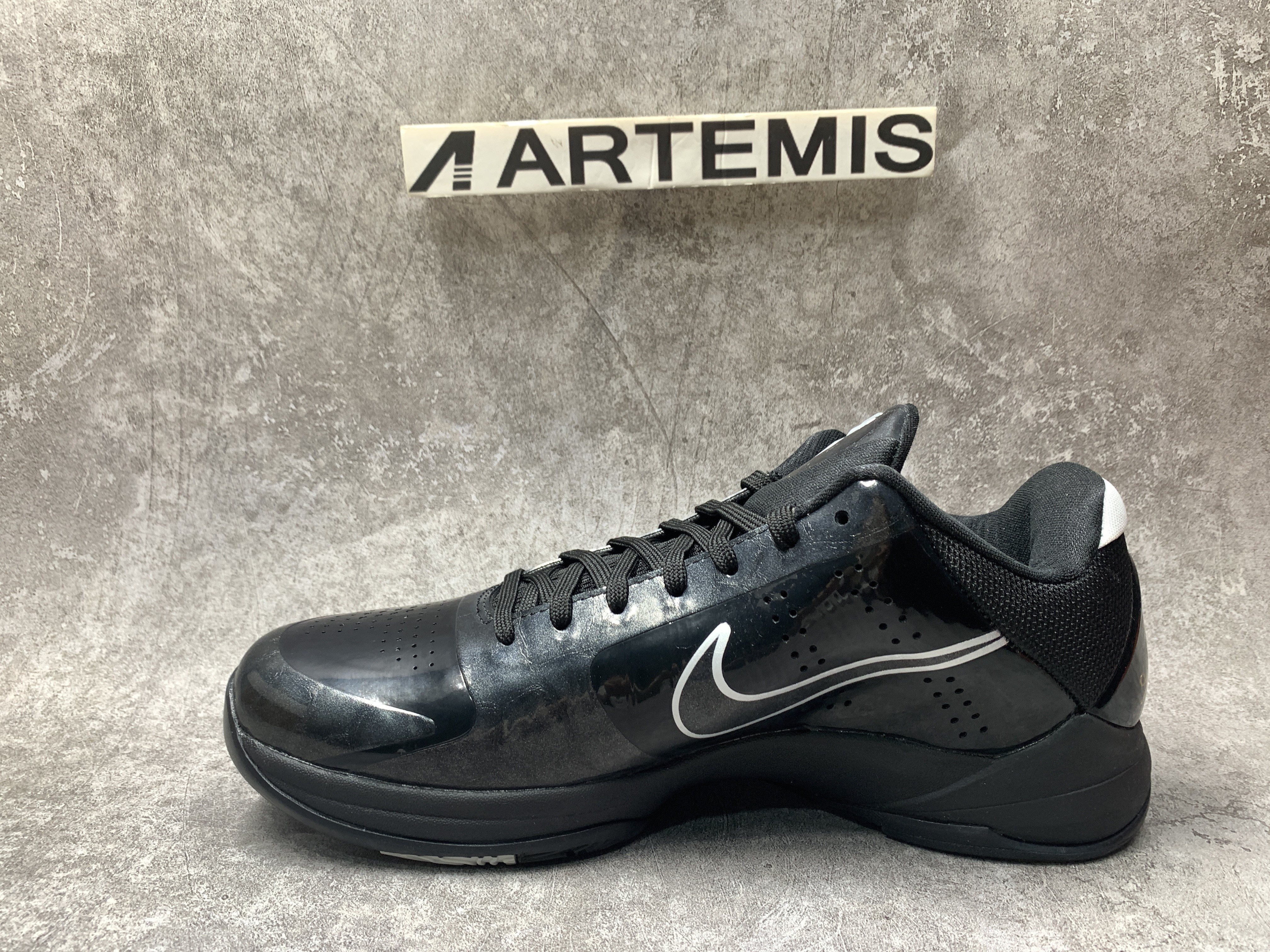 Nike Kobe 5 Blackout