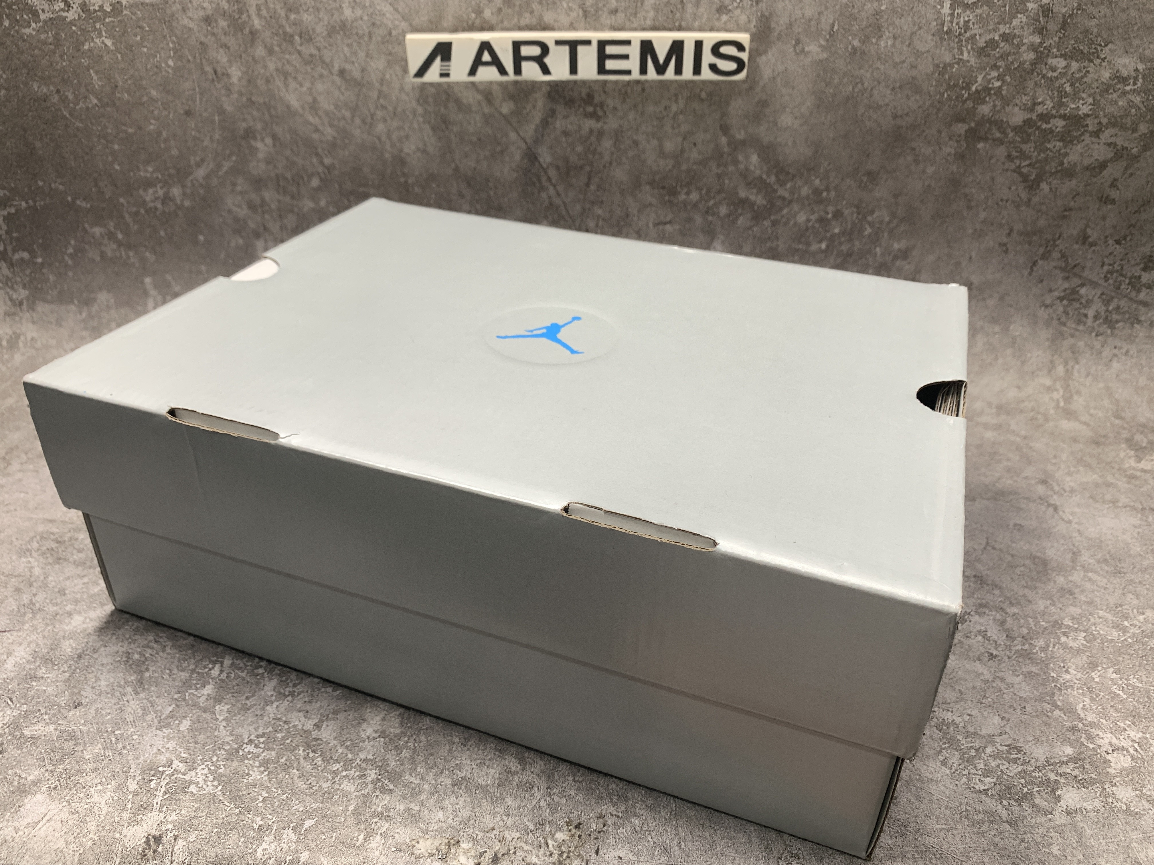 Jordan 13 Retro Obsidian Powder Blue White