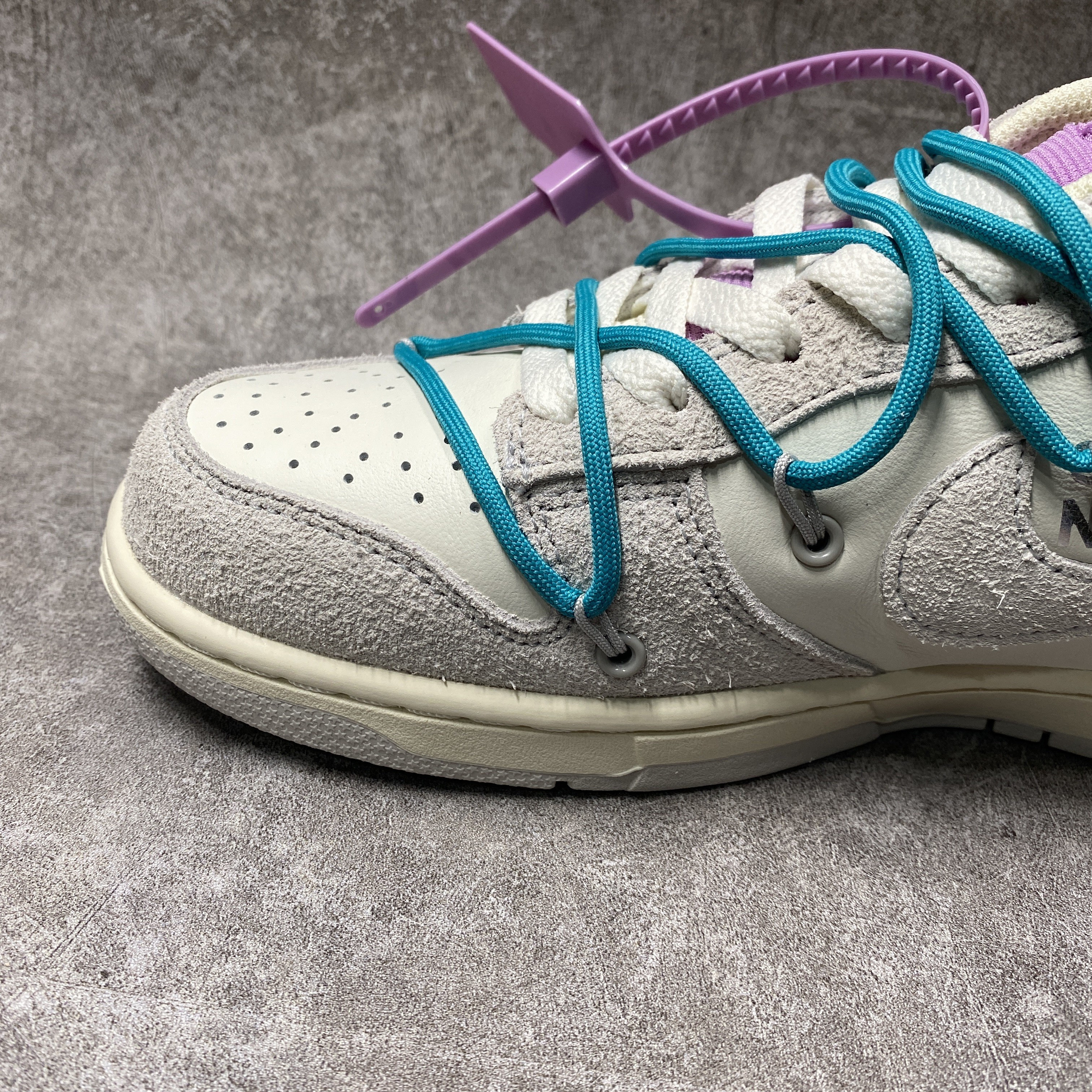 Nike Dunk Low Off-White Lot 36