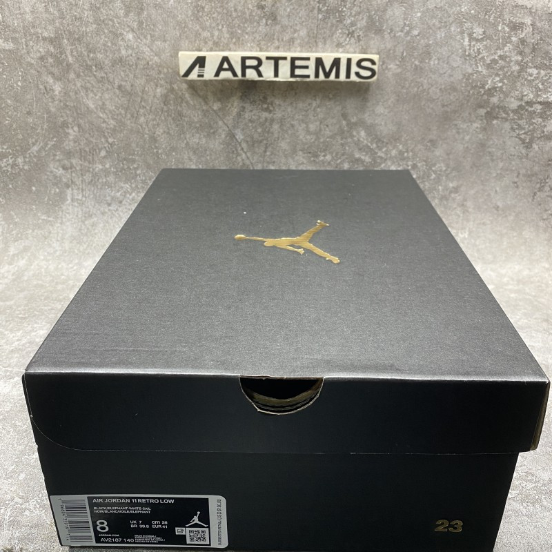 Air Jordan 11 Retro Low Cement Grey