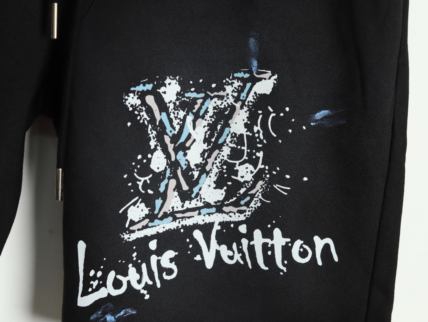 l0*is V*t0n lv shorts