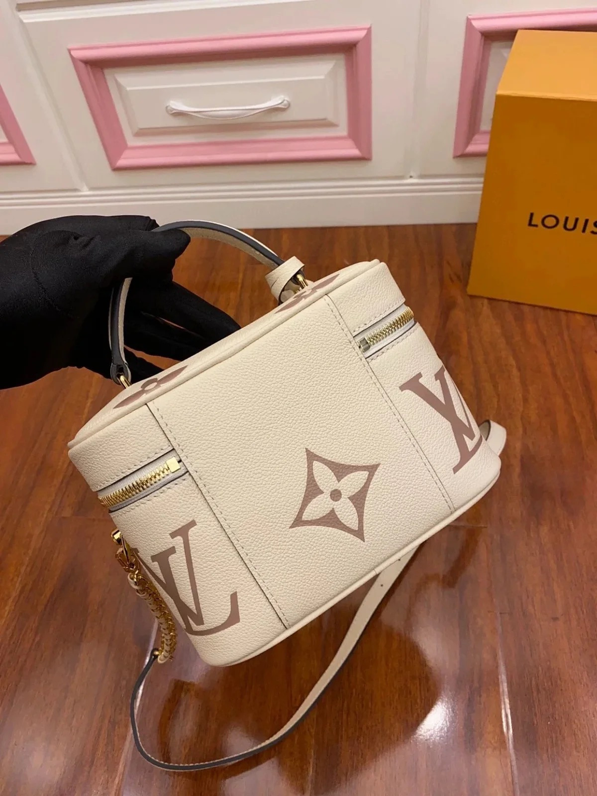 LV VANITY PM M45599