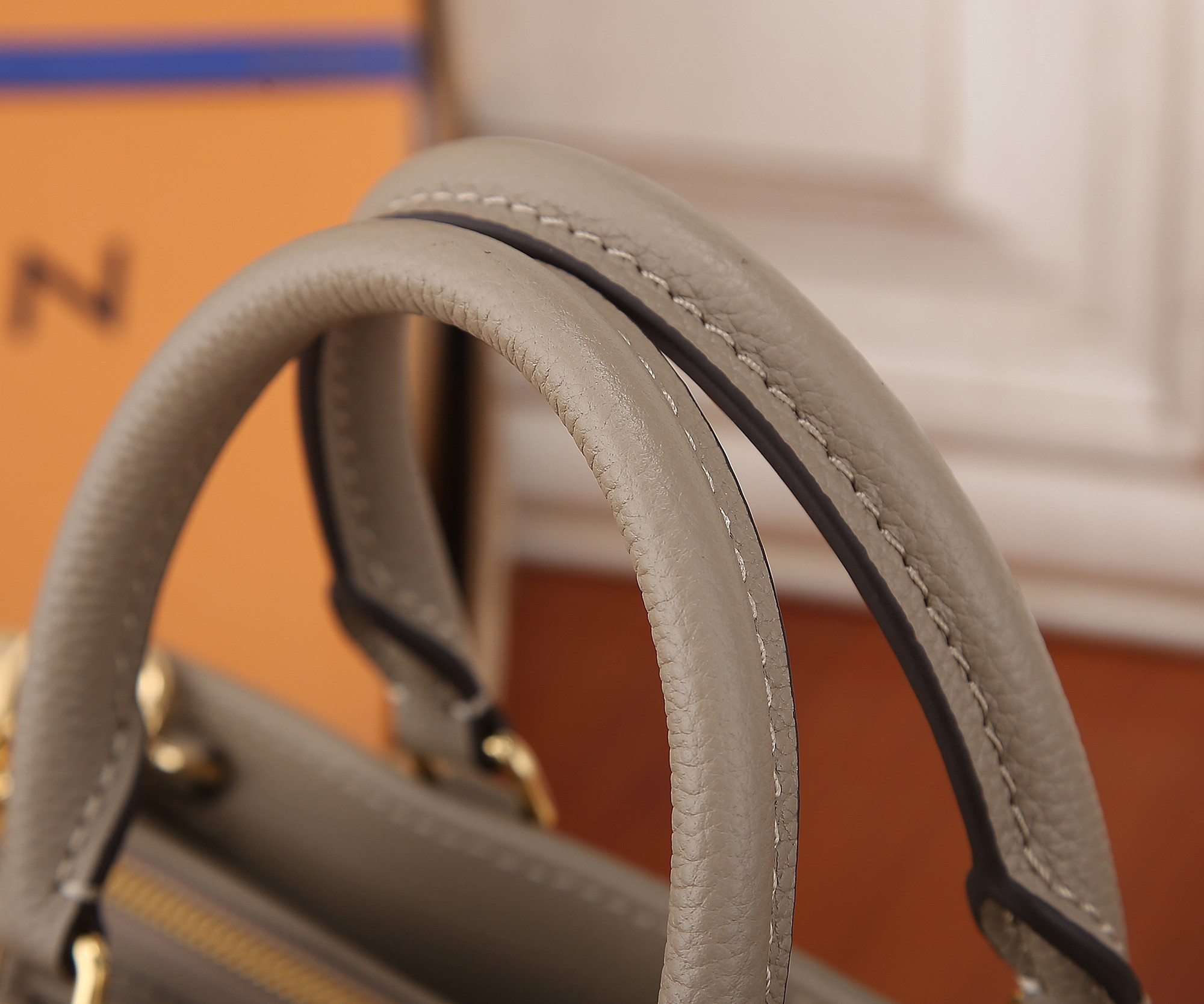 LV OnTheGo East West M23641 9.8 x 5.1 x 3.9 inches