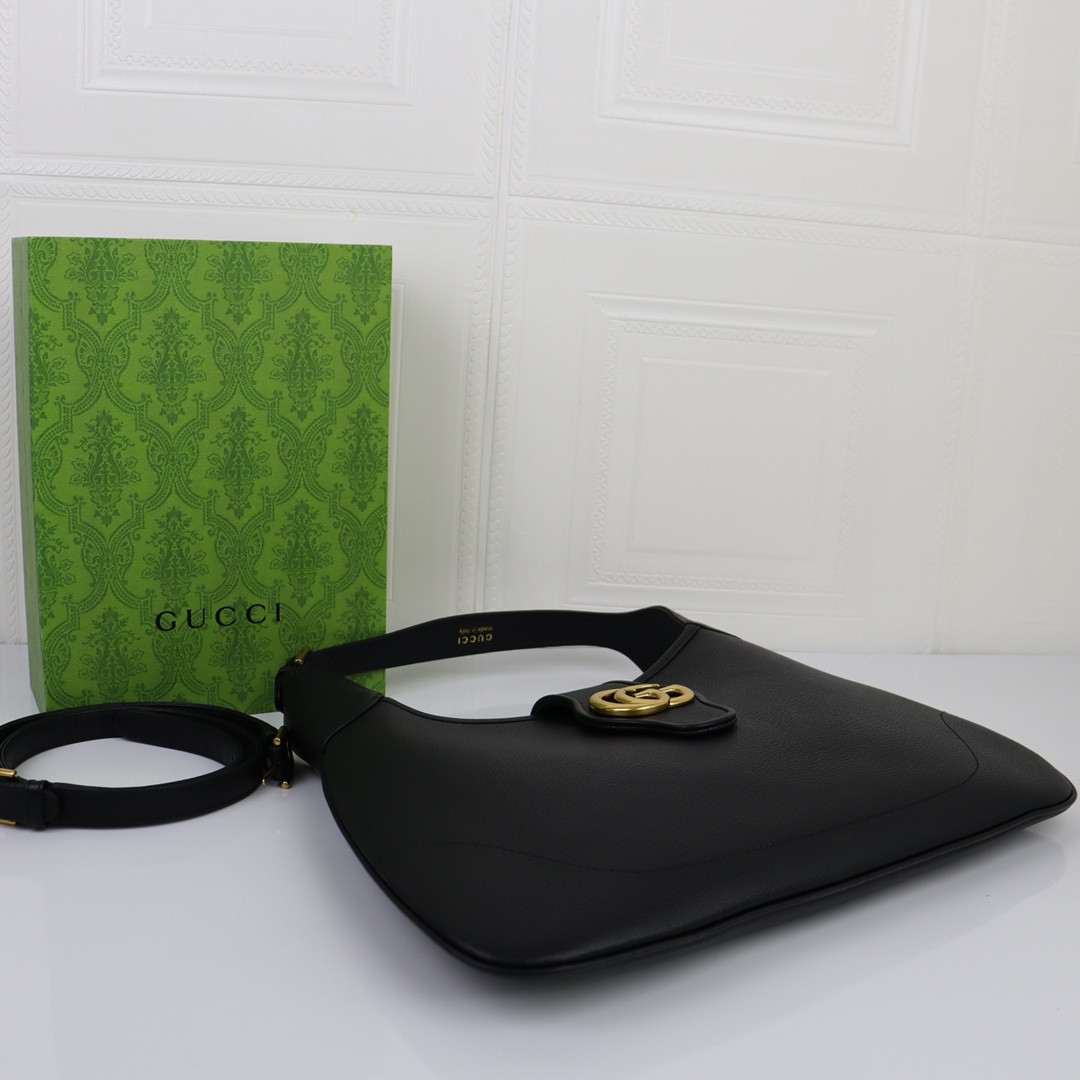 G*u*i aphrodite medium shoulder bag w15.3" x h15" x d.8"