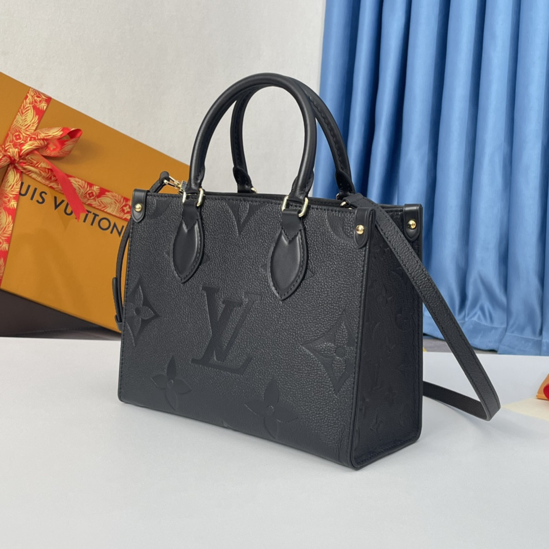 LV M45653 Onthego PM 9.8 x 7.5 x 4.5 inches