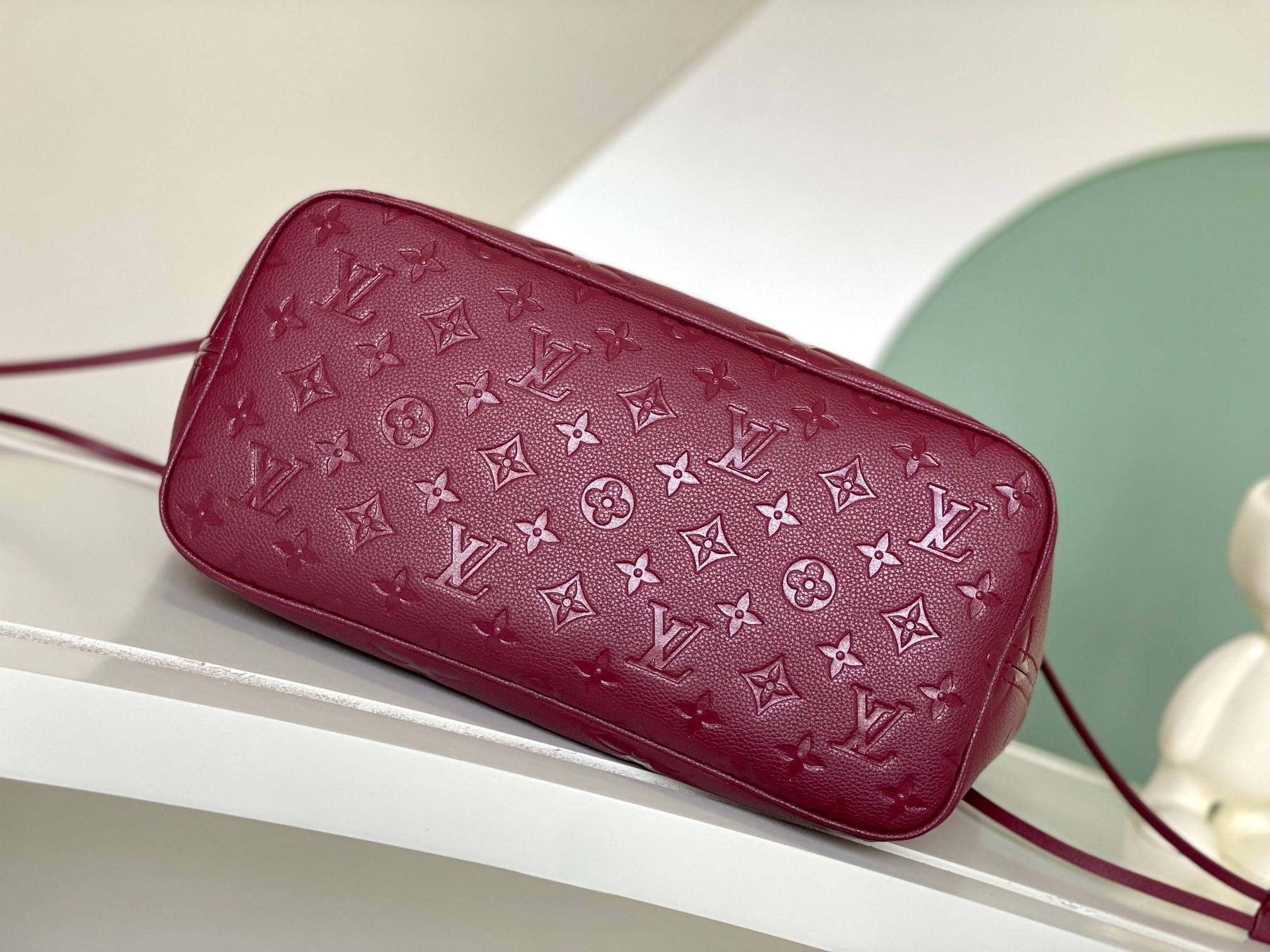 LV M46599 Neverfull MM 12.6 x 11.4 x 6.7 inches Without Box