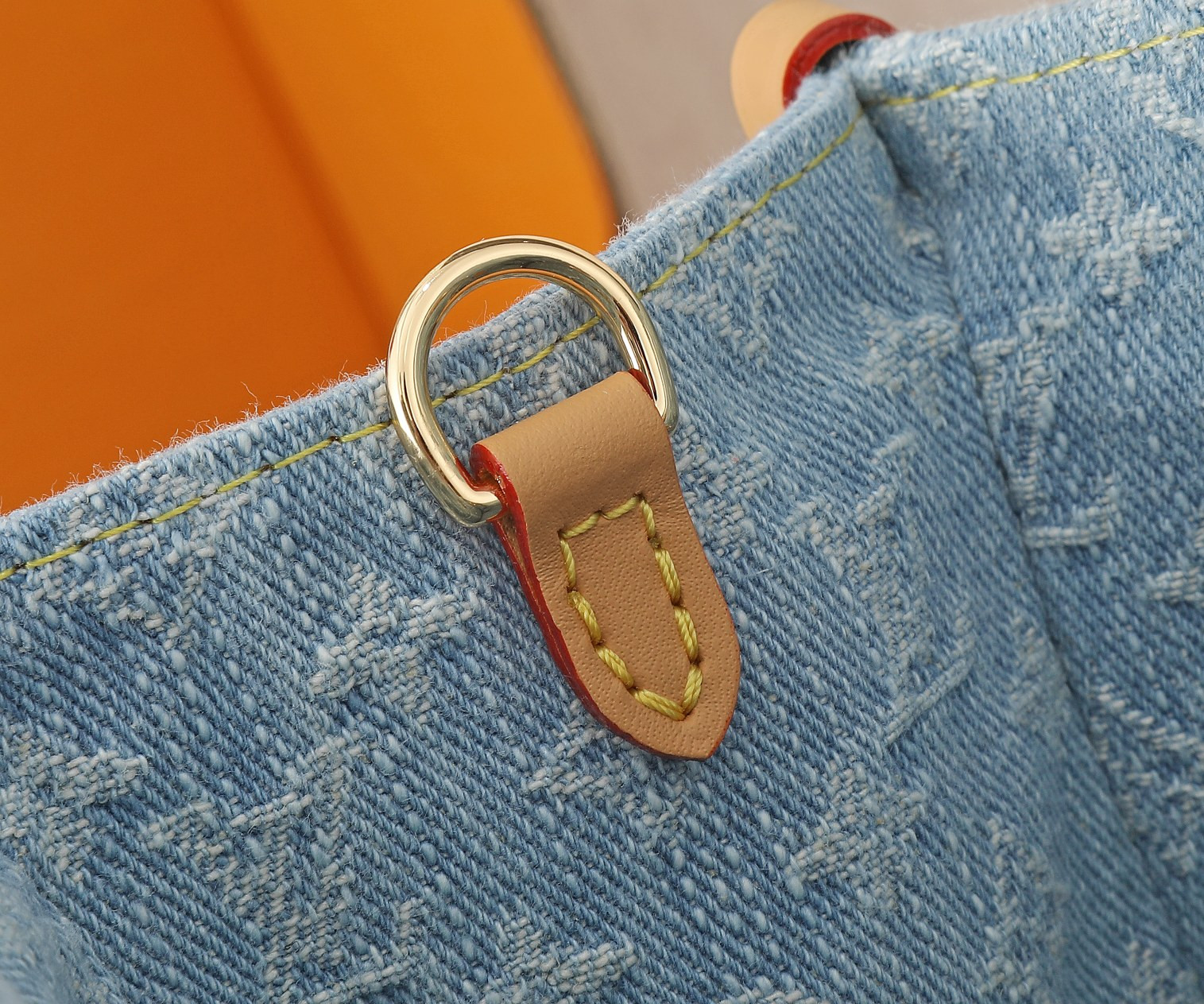 LV Let Go PM M42897  11 x 9.1 x 4.1 in