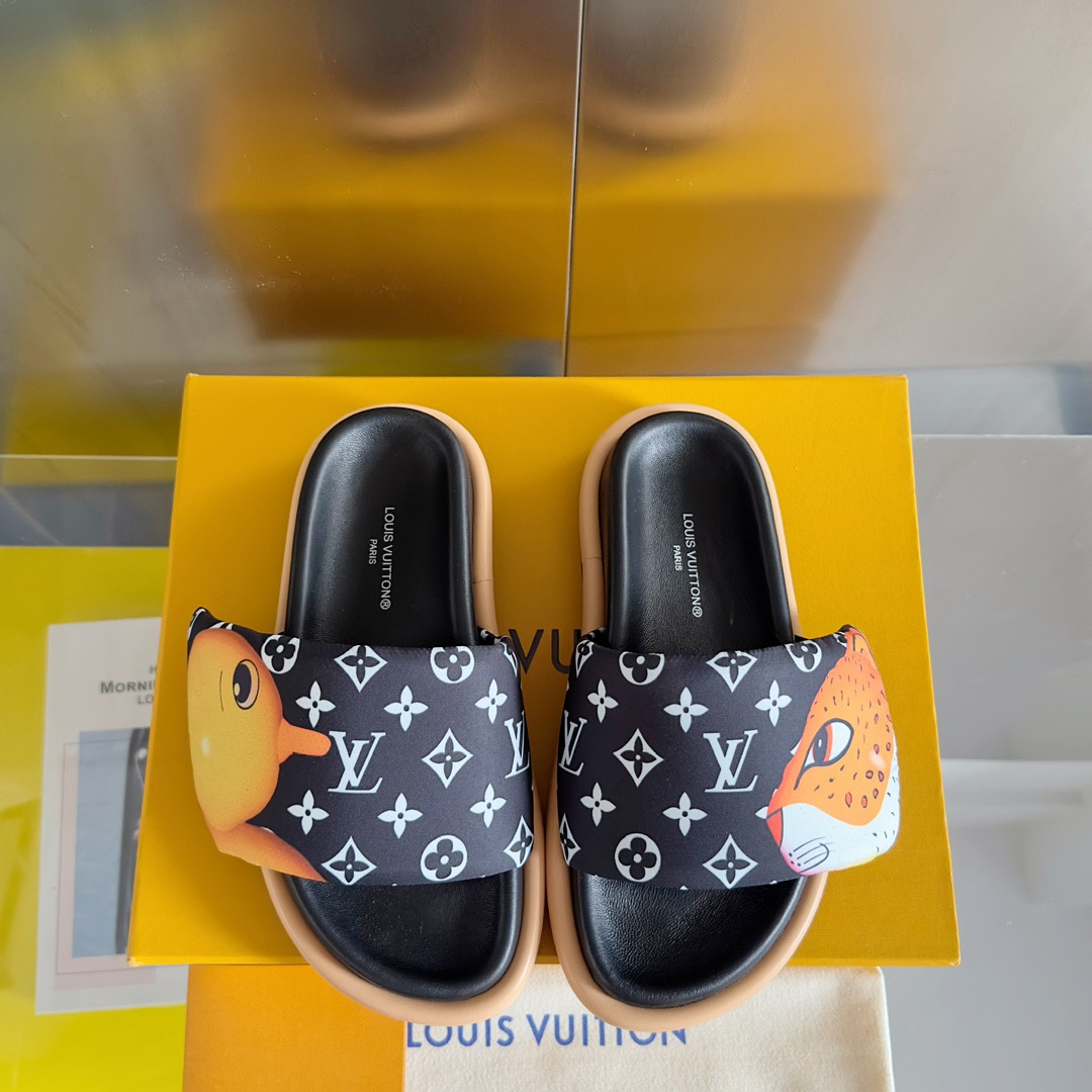 LV Pool Pillow Flat Comfort Mule