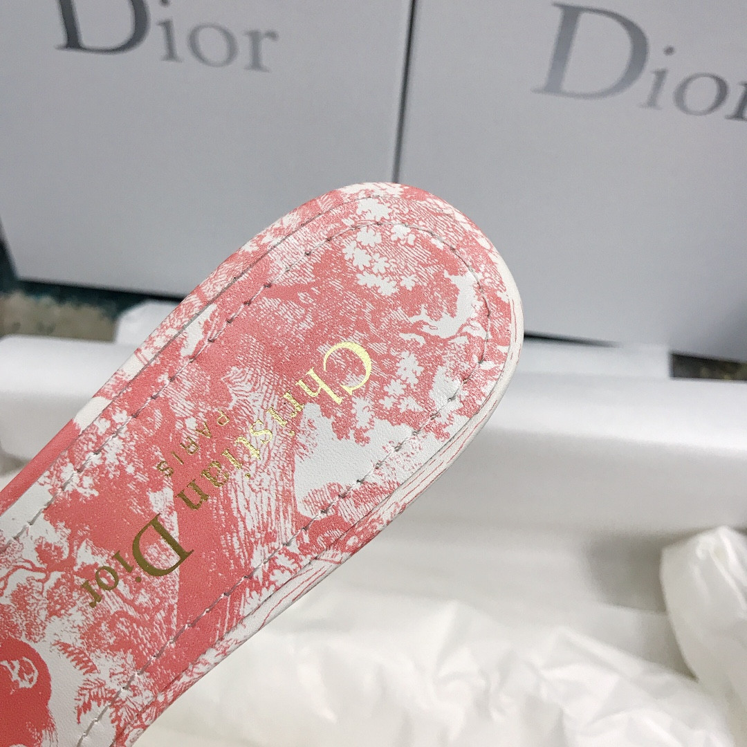 ua D*or dway heeled slide