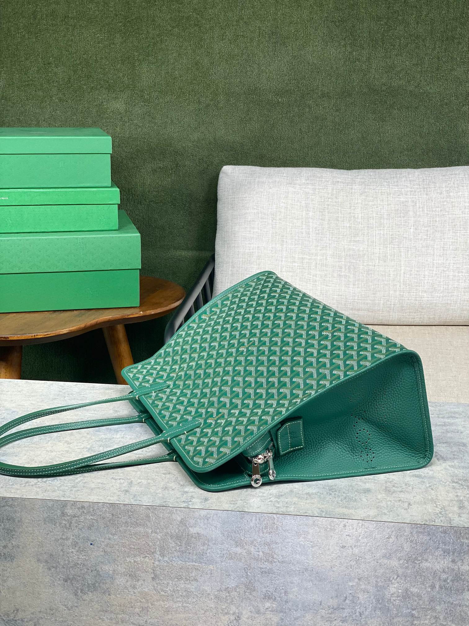 Go*ard chic du chien 41x30x16.5cm