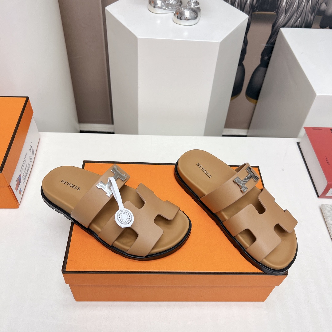 ua H**me5 chypre sandal