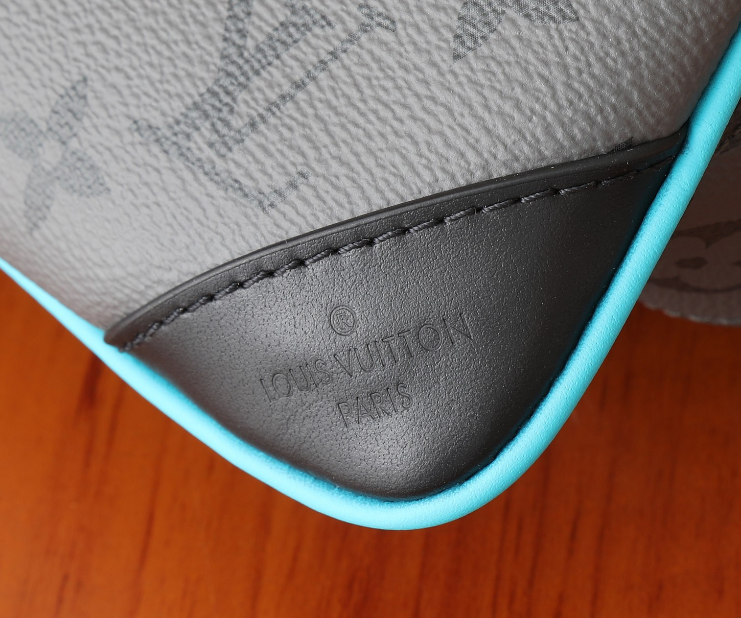 LV Trio Messenger M11648 25x18.5x7CM