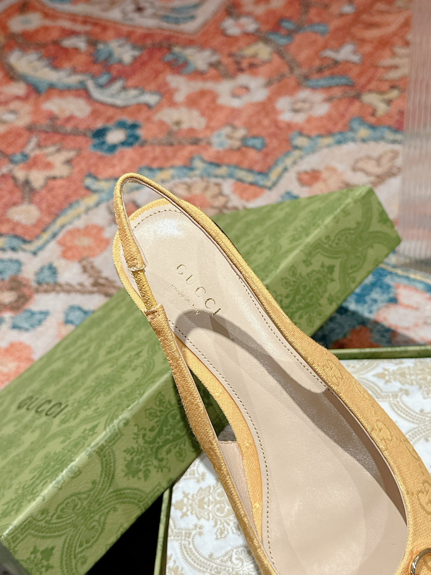 ua G*u*i horsebit slingback flat