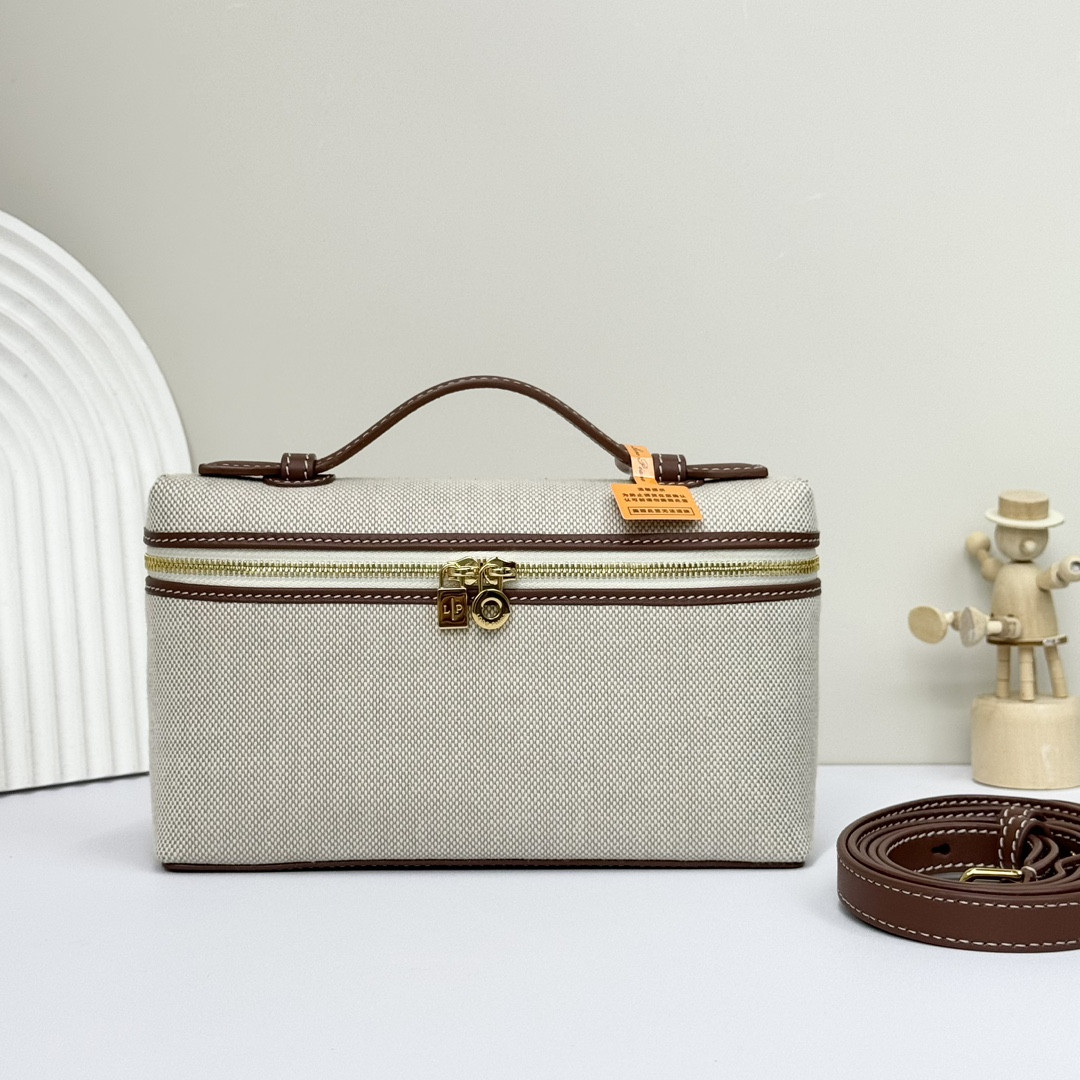 L**o p*ana extra pocket l19  cotton, linen 11 x 19 x 6.5 cm