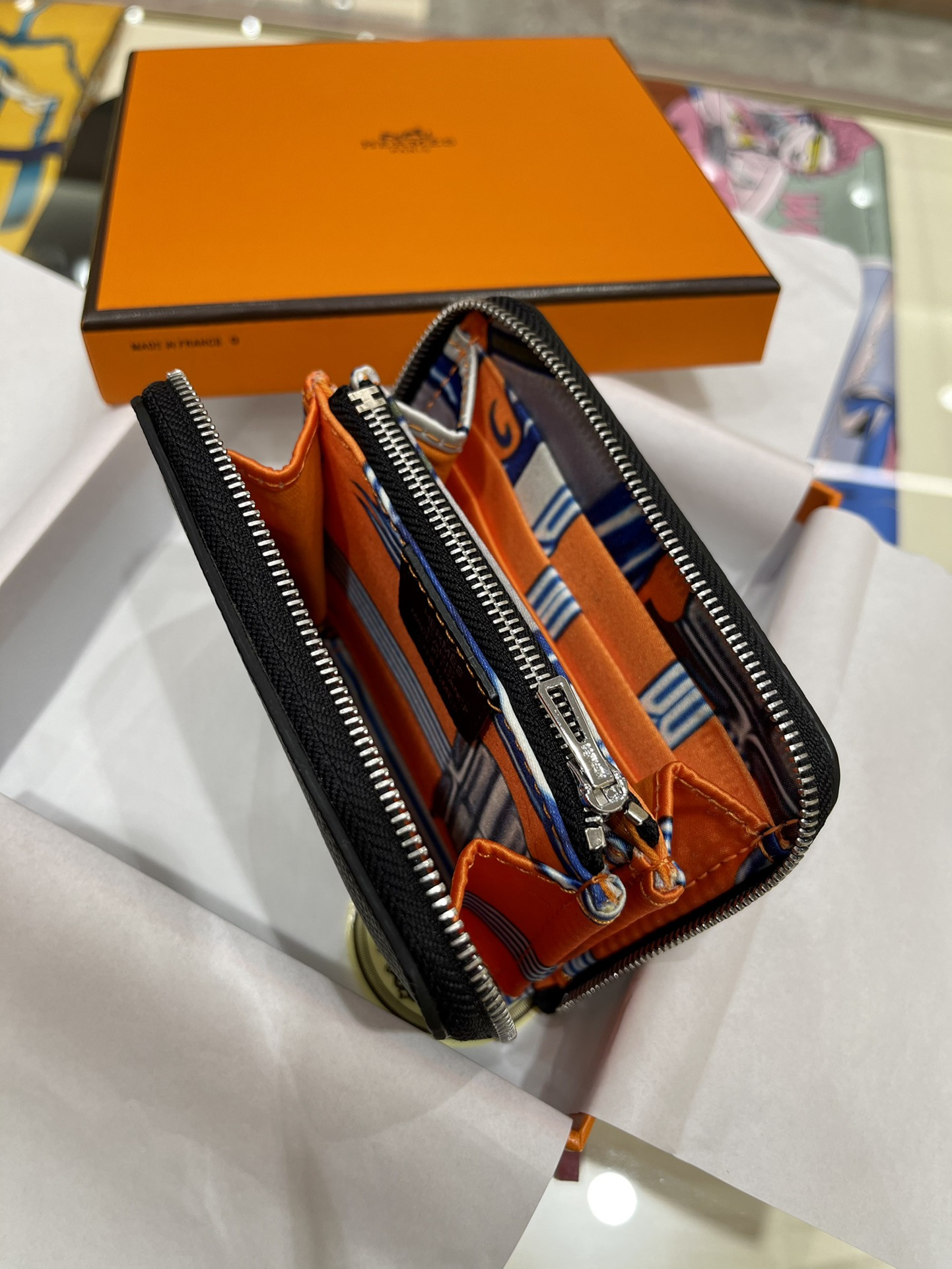 H**me5 wallet 11.5x2x9.5cm