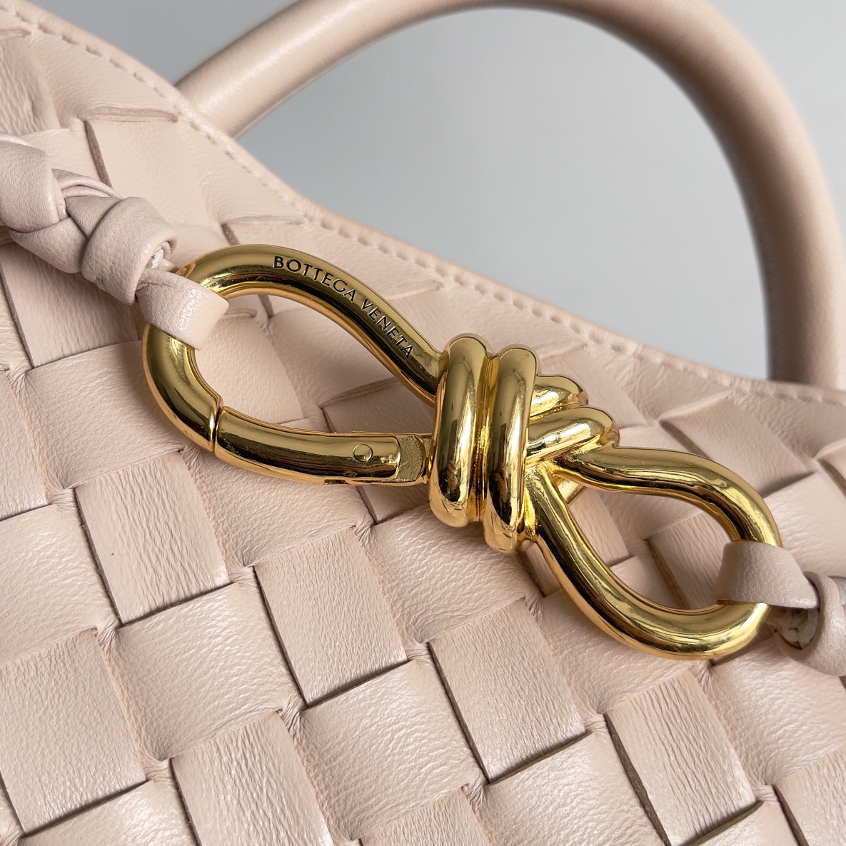 bo*te*ga Ve*ne*ta small andiamo 25x22x10.5cm