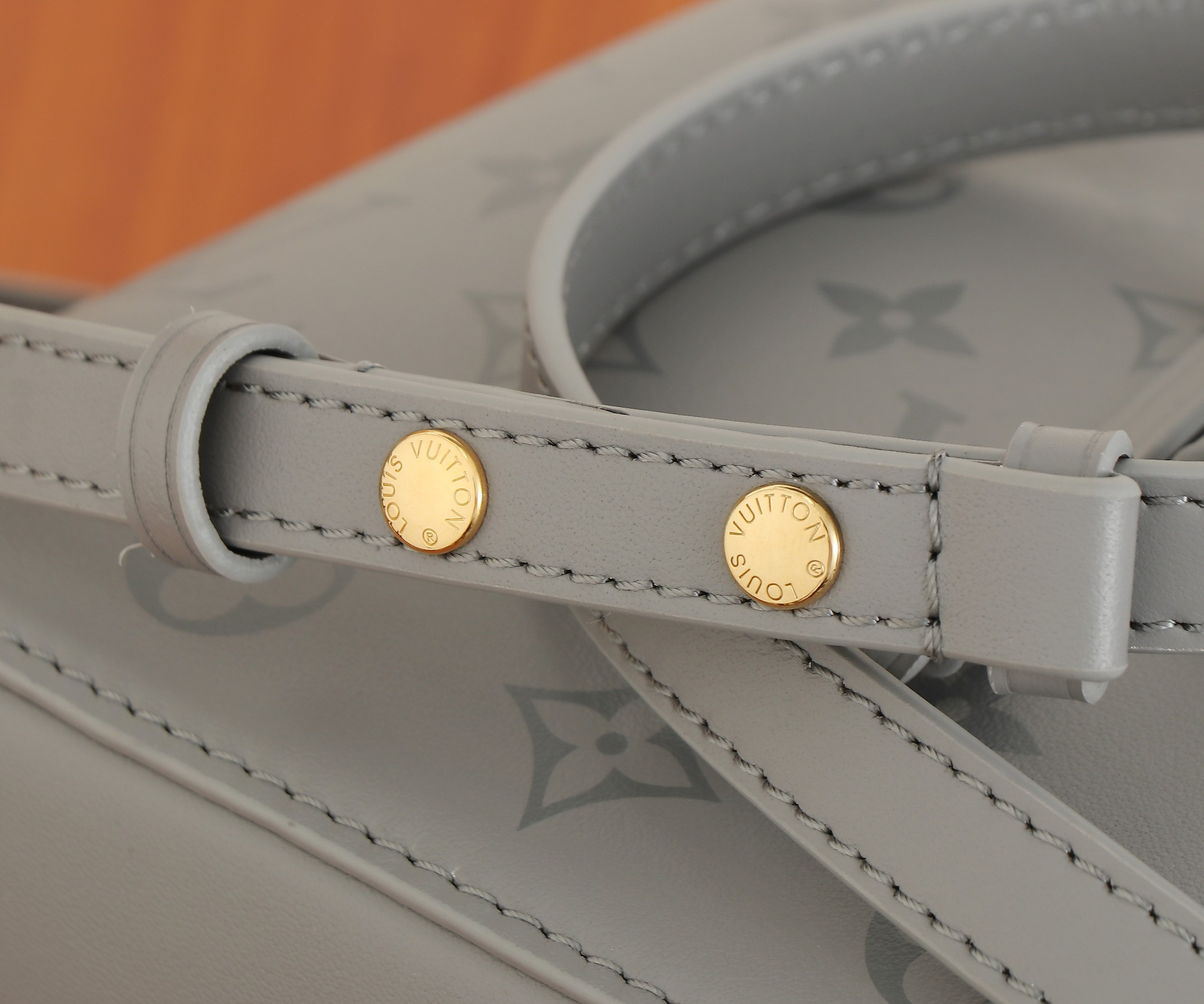 LV Néonoé BB  Monogram Ink M12749 20x20x13CM