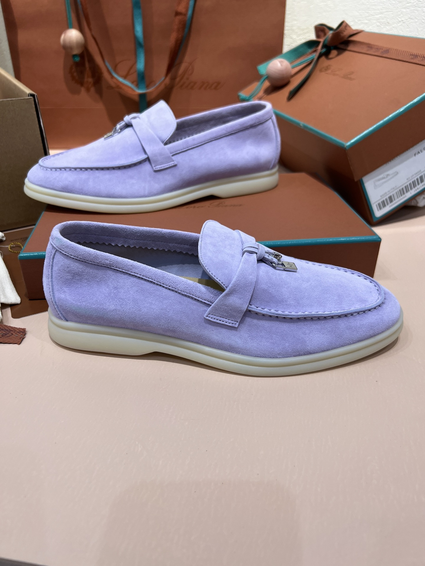 ua L**o p*ana summer charms walk loafers