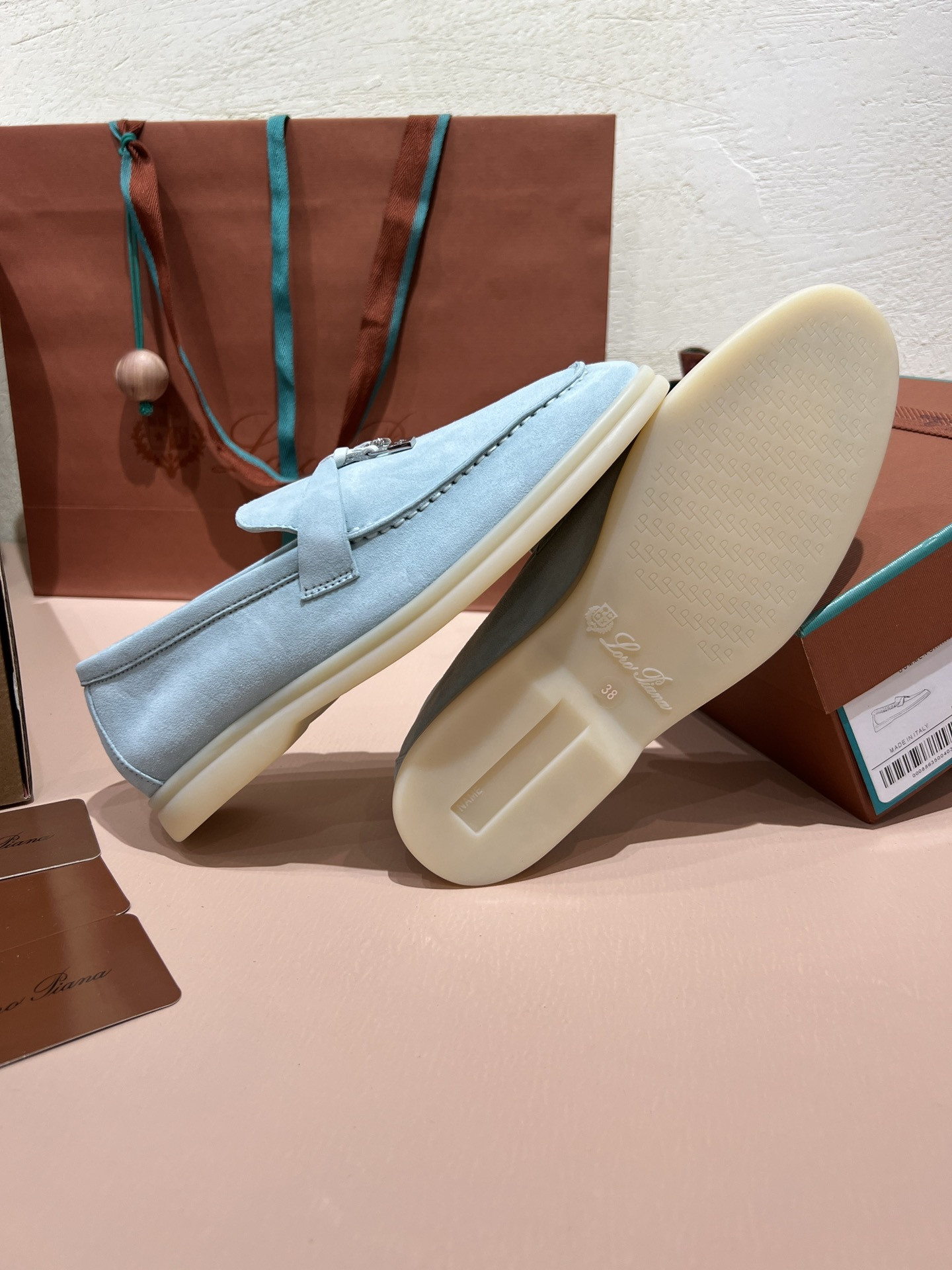 ua L**o p*ana summer charms walk loafers