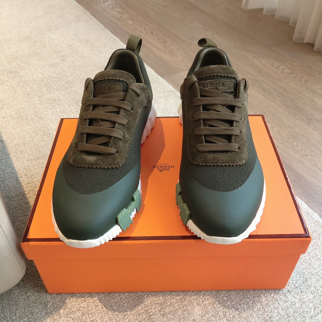 ua H**me5 bouncing sneaker