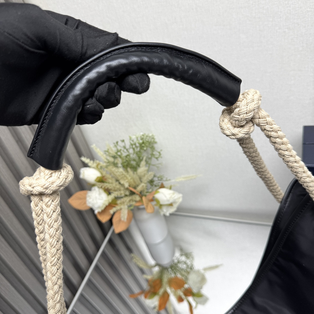 Pra*a mariner large re-nylon shoulder bag 48x39x14cm