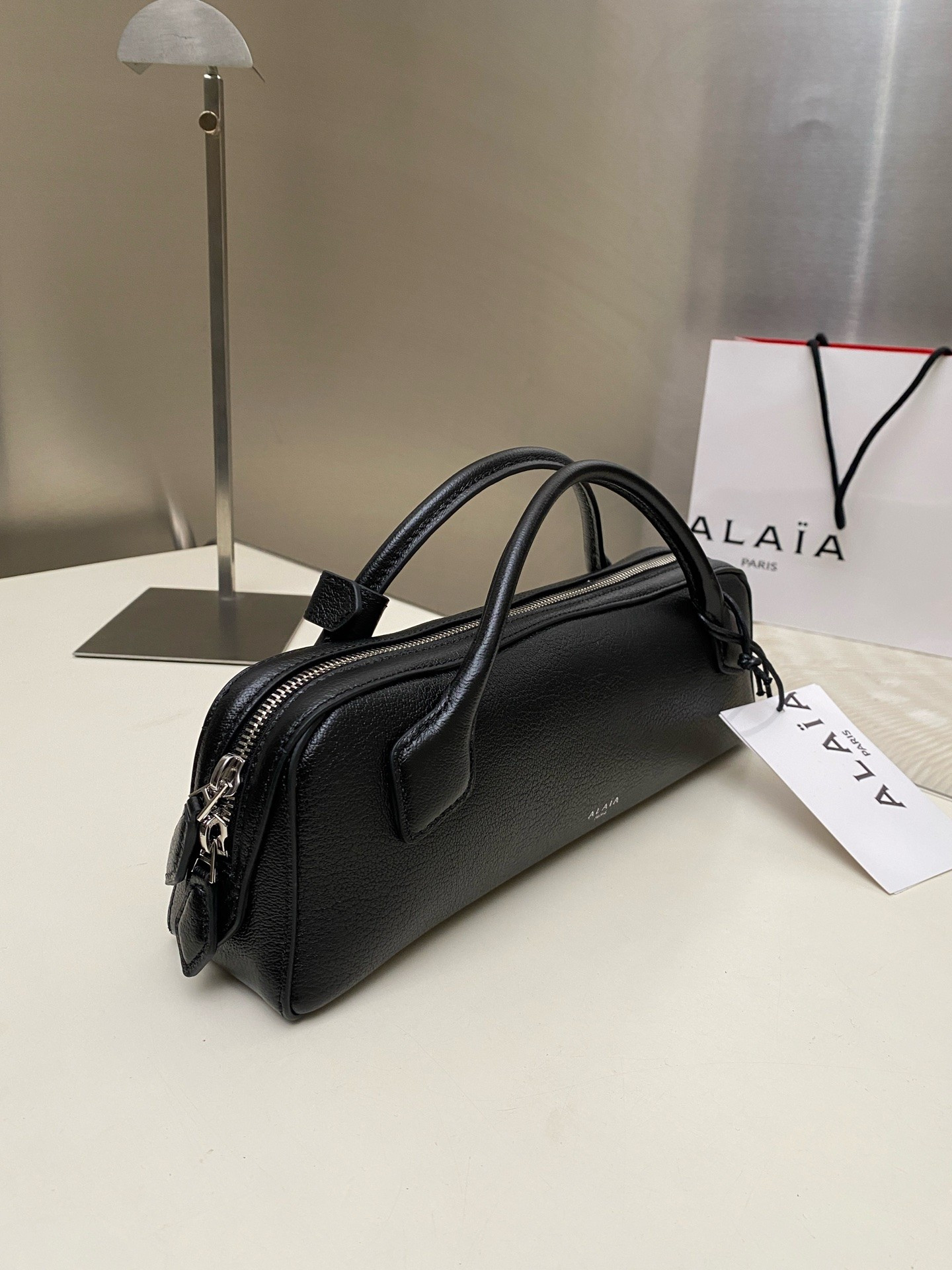 ALAÏA LE TECKEL CLUTCH SMALL BAG 27x9x8cm